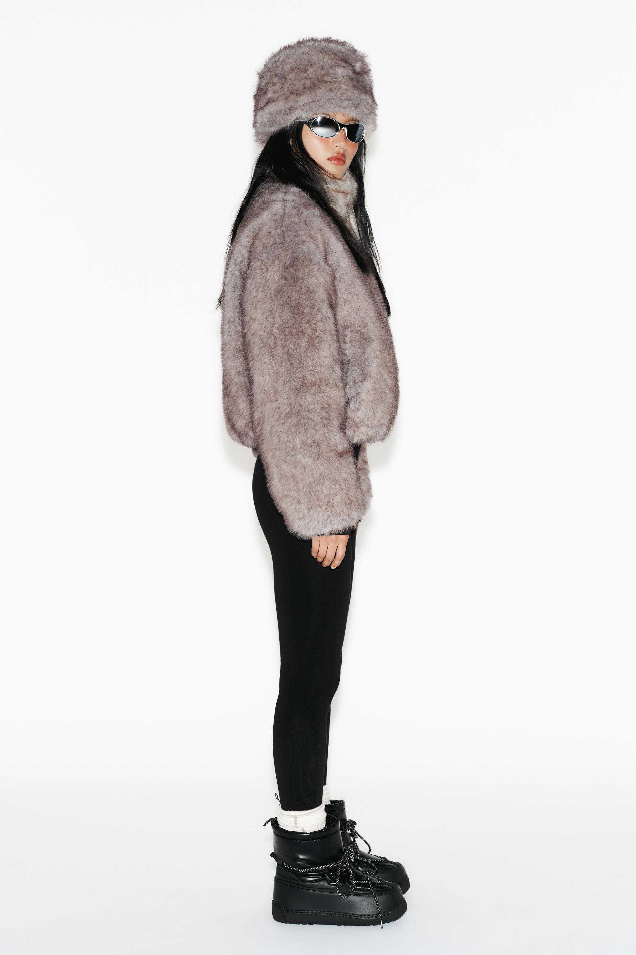 SHORT COAT WITH FAUX FUR HOOD HEIQ XREFLEX™ TECHNOLOGY SKI COLLECTION | Zara UK