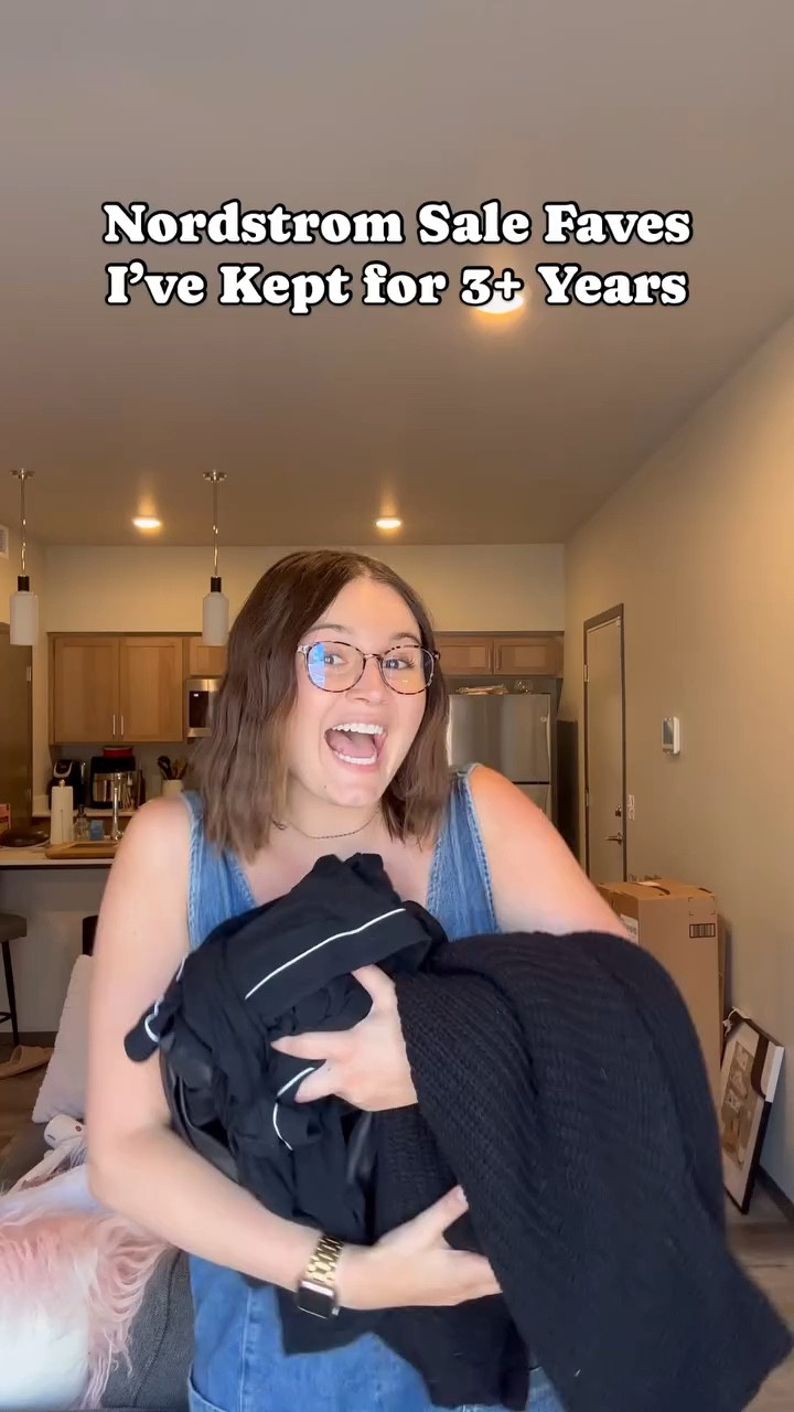 Comment NORDY for a direct link!

I am SO embarrassed but I almost missed the Nordstrom sale!! For all my cardholders today through Sunday the sale is exclusive to YOU 🤩 I love the beauty buys plus fall staples like this sweater and my classic faux leather leggings. I’ve been wearing some of these pieces for 5 years now and they still look great!

#nordstromsale #nordstromanniversarysale #nordstromanniversary #nordygirl #salefinds

#LTKMidsize #LTKVideo #LTKxNSale