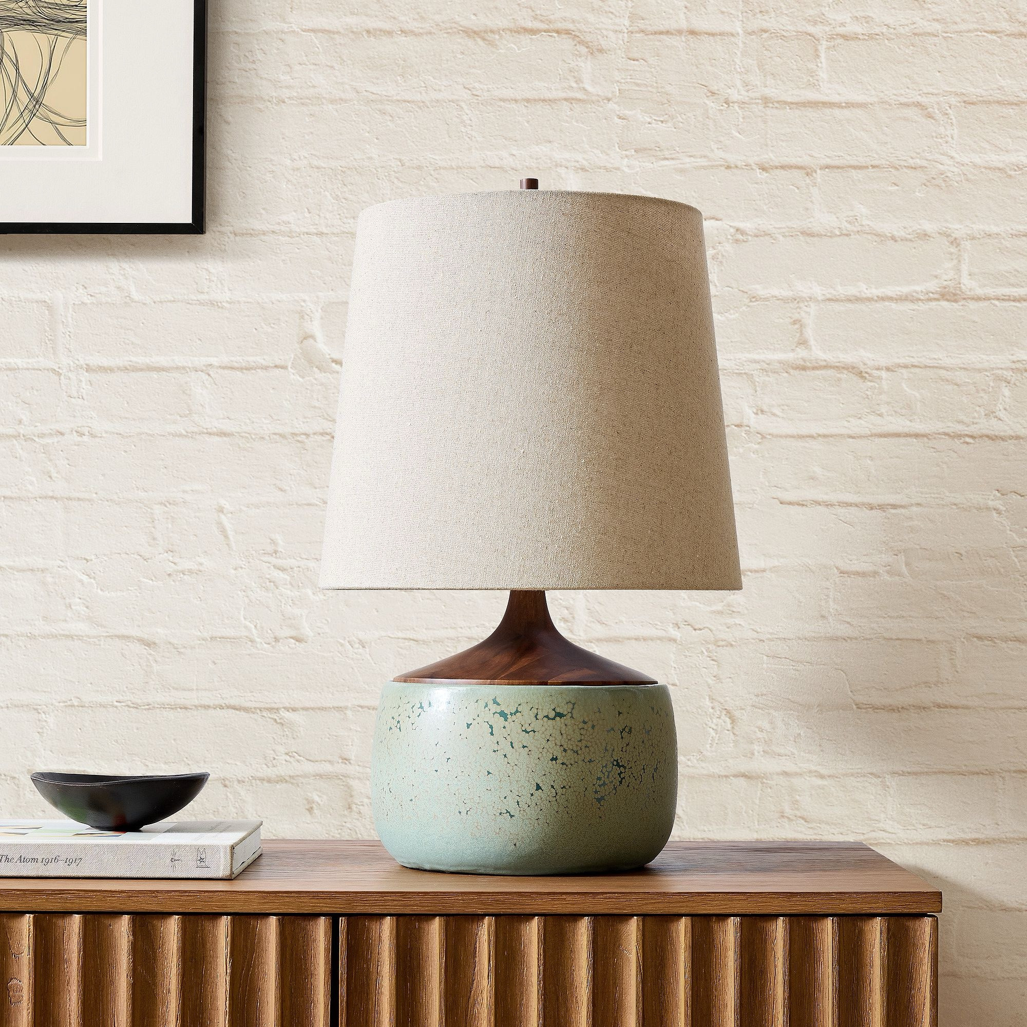 Bingley Table lamp

This ceramic and wood base lamp by West Elm is perfect for a console or night stand. 

#LTKU #LTKHome #LTKFamily