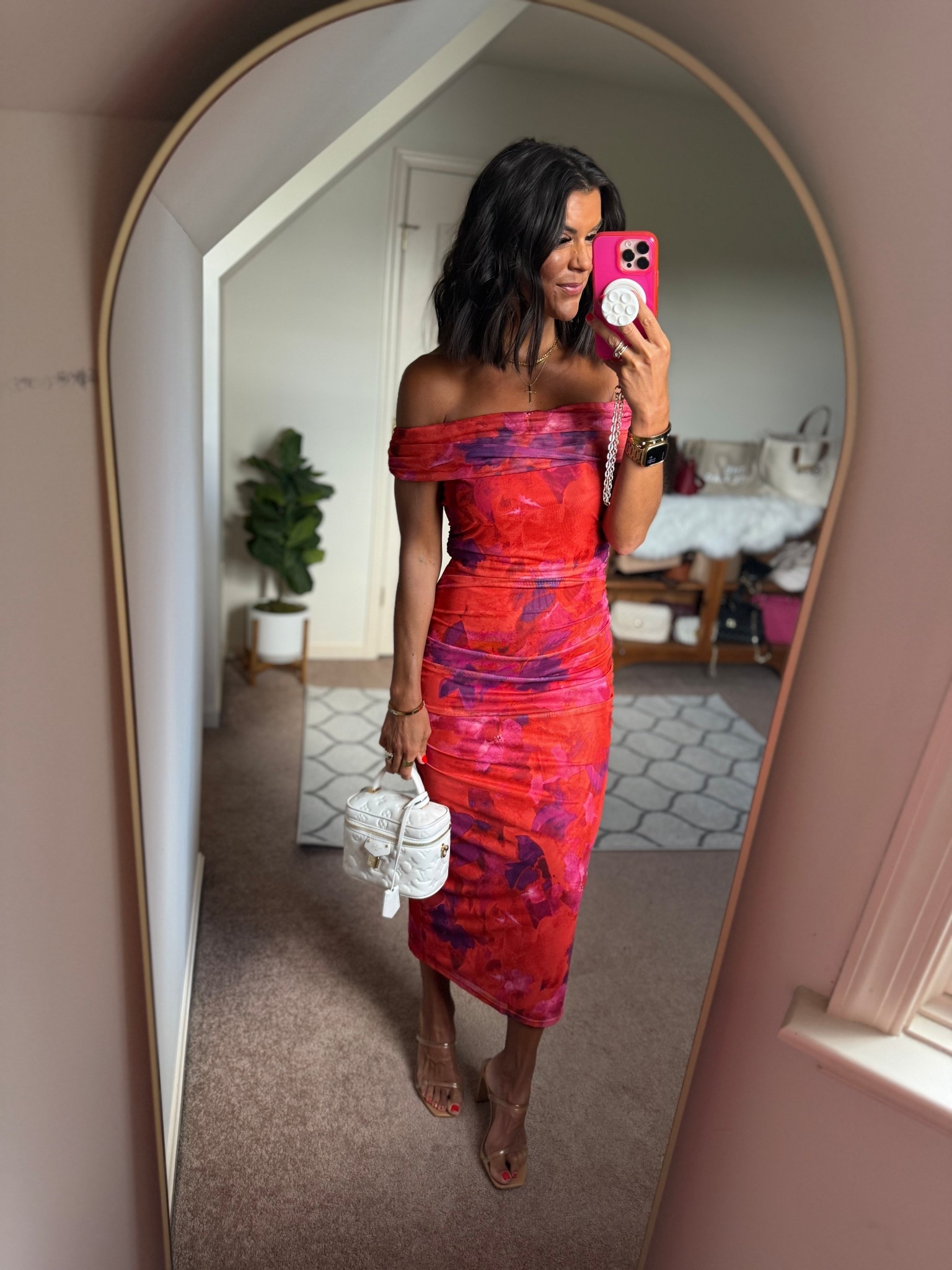 Size small in dress 

#LTKFindsUnder100 #LTKSeasonal