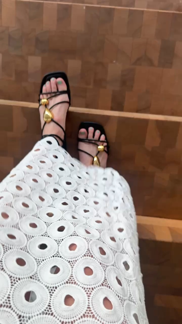 These summer sandals paired with this skirt…my new favorite summer outfit.

#summeroutfit #sandals

#LTKSeasonal
