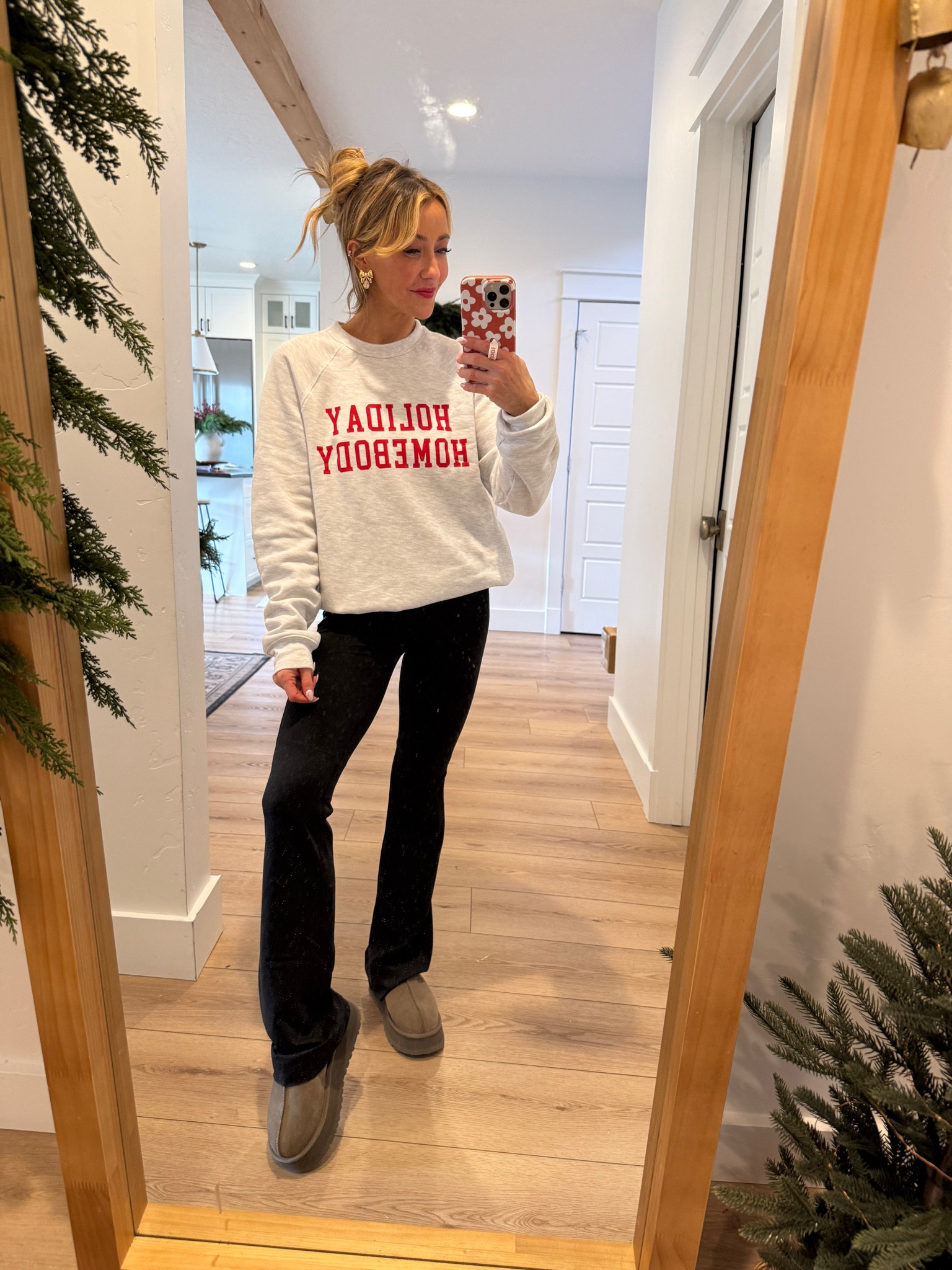 Shop my cozy outfit! Loving these flare leggings from Vuori!

#LTKHoliday #LTKStyleTip #LTKGiftGuide