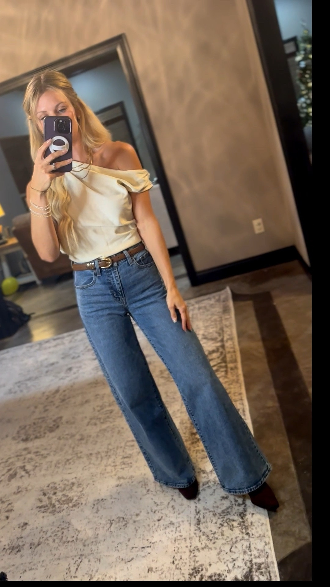 This target top is so flattering 

Wearing a size small top
25 pants 
Size down in boots 

#LTKgrwm #LTKootd #LTKmomlife