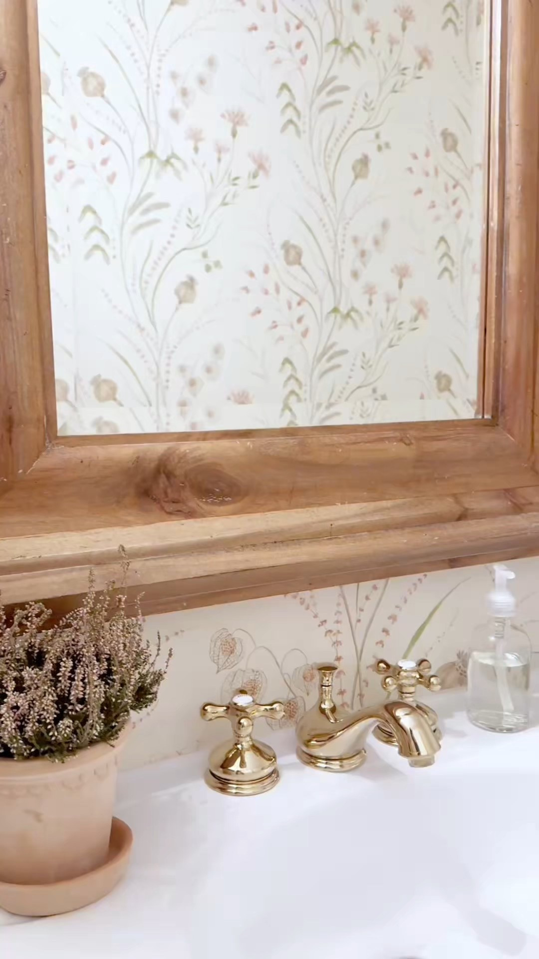 Scallops are a preppy, pretty way to add some fresh and fun style to your home. They feel a little floral, ruffled, or even a little like ocean waves. Think of them however you’d like, of course… but you can always think of them as charming!

#LTKFindsUnder50 #LTKHome #LTKStyleTip