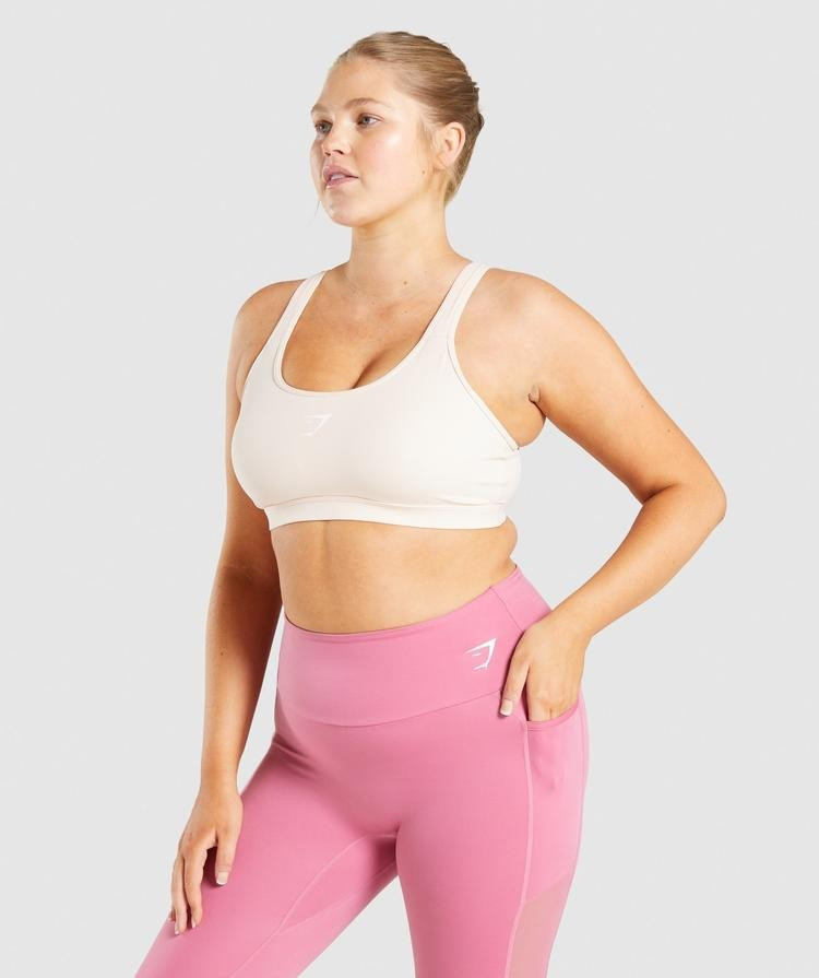 Scoop Neck Training Sports Bra | Gymshark (Global)