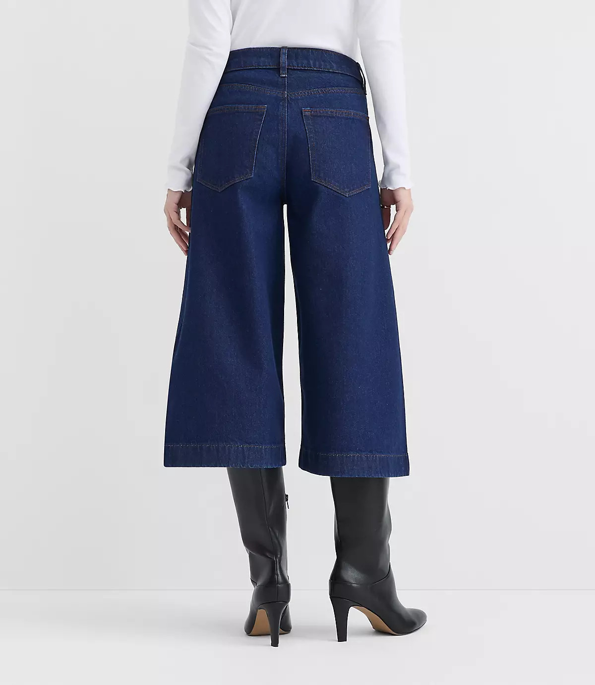 Rivete Curvy High Rise Gaucho Jeans in Nova Wash | LOFT
