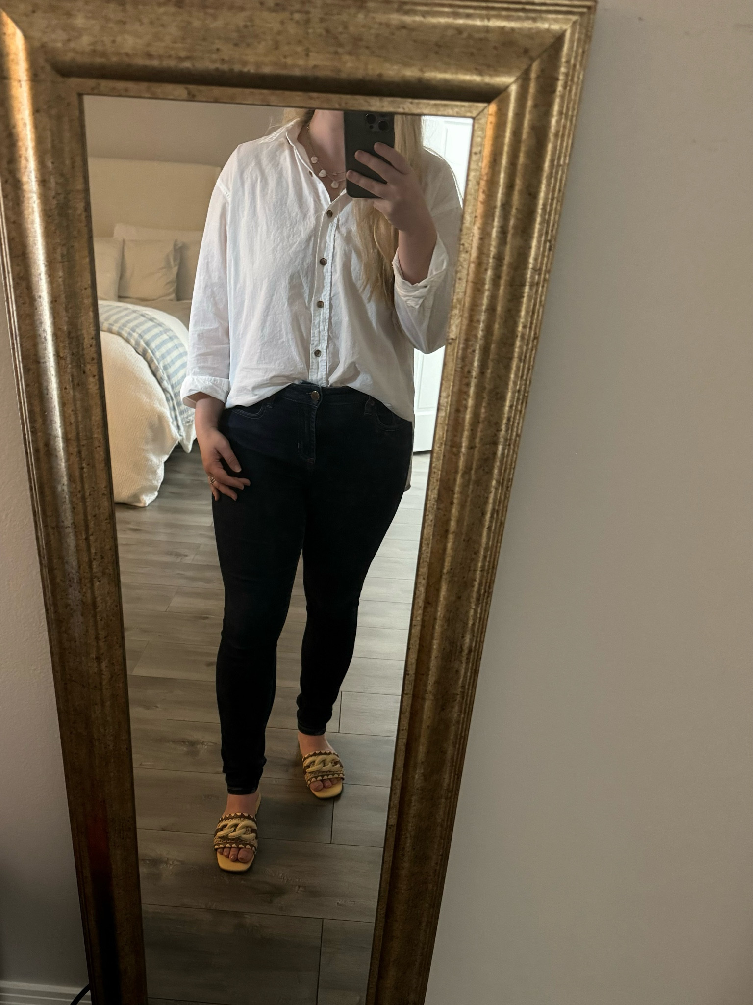 Casual fit! 🤍

#LTKstyletip #LTKSeasonal #LTKworkwear