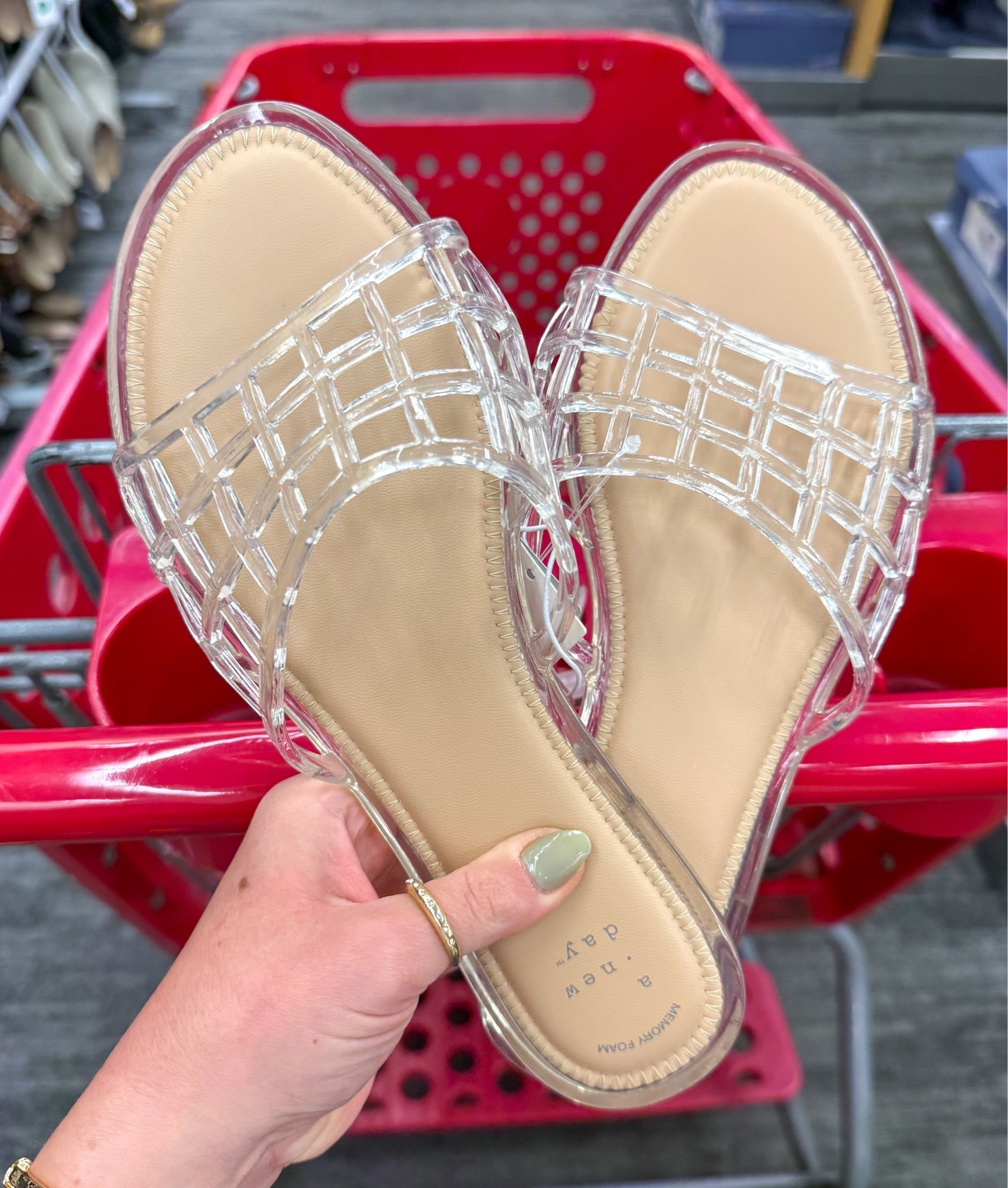 Cute jelly slides

#jellyshoes #sandals #target @Target

#LTKgrwm #LTKdayinmylife #LTKootd