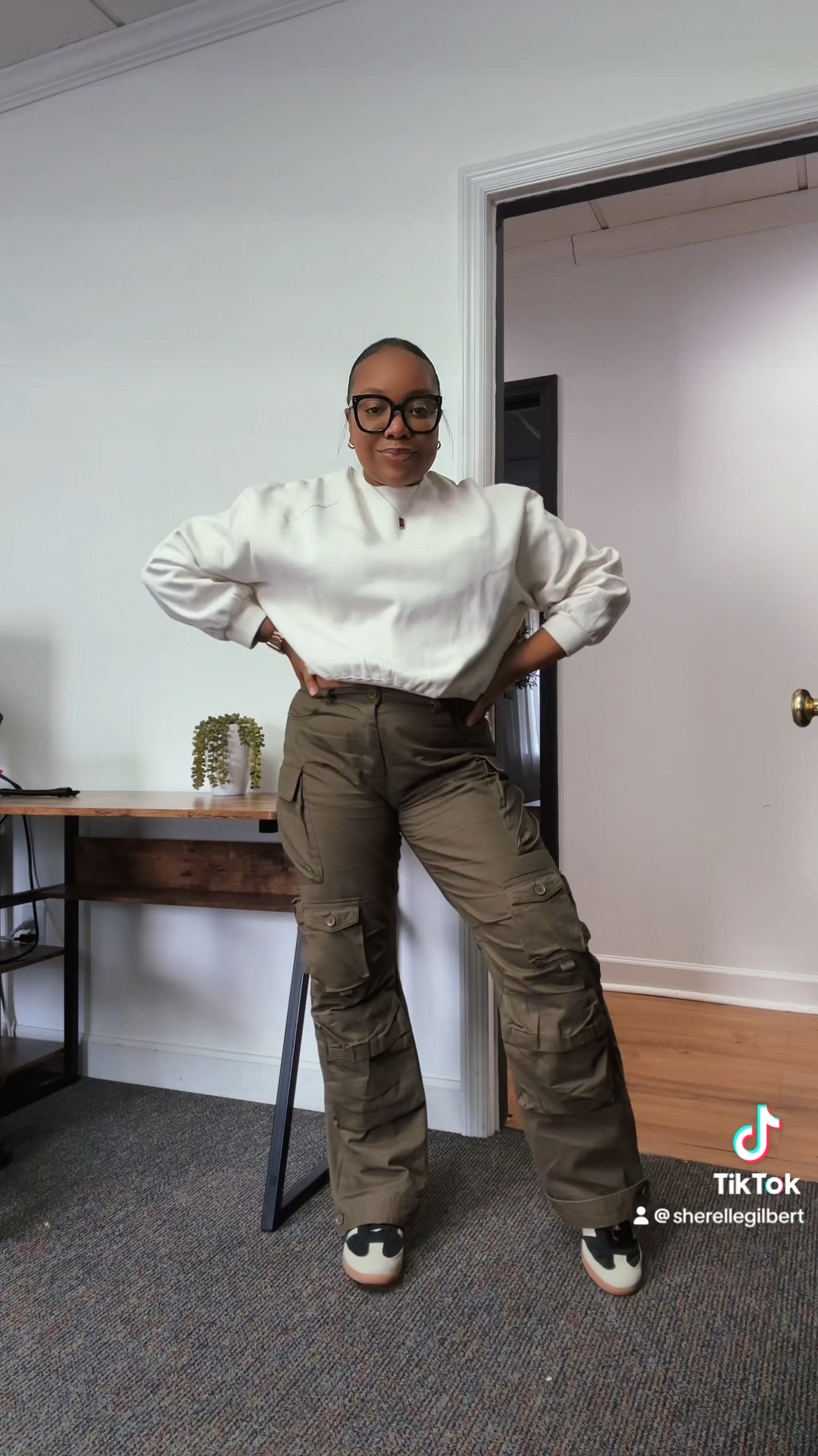 Casual outfit of the day 🤎

#LTKFindsUnder50 #LTKMidsize #LTKStyleTip