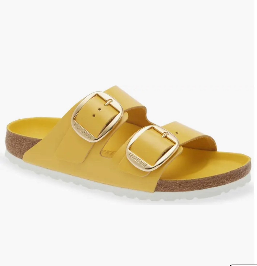 Loving these yellow Birks ☀️