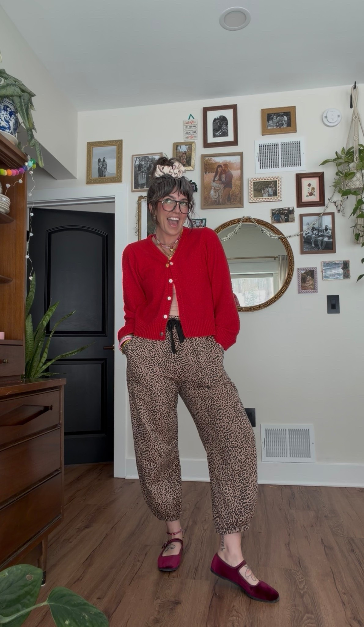 Amazon pants 10/10 quality! Wearing a medium 

#LTKmomlife #LTKgrwm #LTKValentine