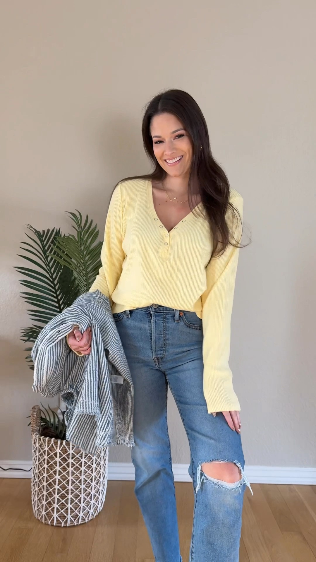 aerie spring try on haul 🌼🌿🌸 
loving all the pastels for spring 🩵💛
which piece is your favorite? 
Everything will be on my LTK 🫶🏻

#aerie #springstyle #outfitideas #tryonhaul #springoutfit #spring #trendyfashion 

Pinterest inspired, spring outfits, spring ootd, aerie haul, new at aerie, spring cardigan, spring outfit inspo, outfits, butter yellow,

#LTKSpringSale #LTKU #LTKSaleAlert