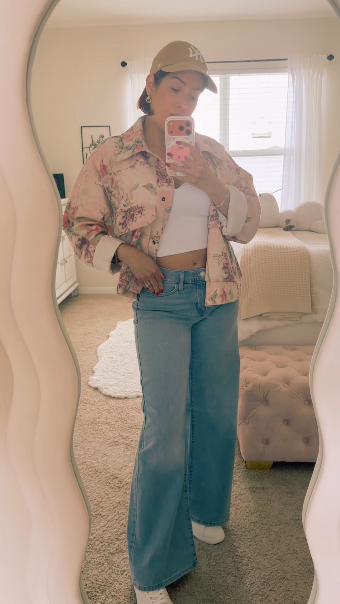 Errands, but make it cute 🌸 Easy spring layers with my floral jacket—comfortable, polished, and perfect for running around. Full outfit linked on my LTK. 💕

#ErrandsOutfit #LTKSpring #CasualChic #EverydayStyle #FloralJacket #spring

#LTKgrwm #LTKootd #LTKSpringSale