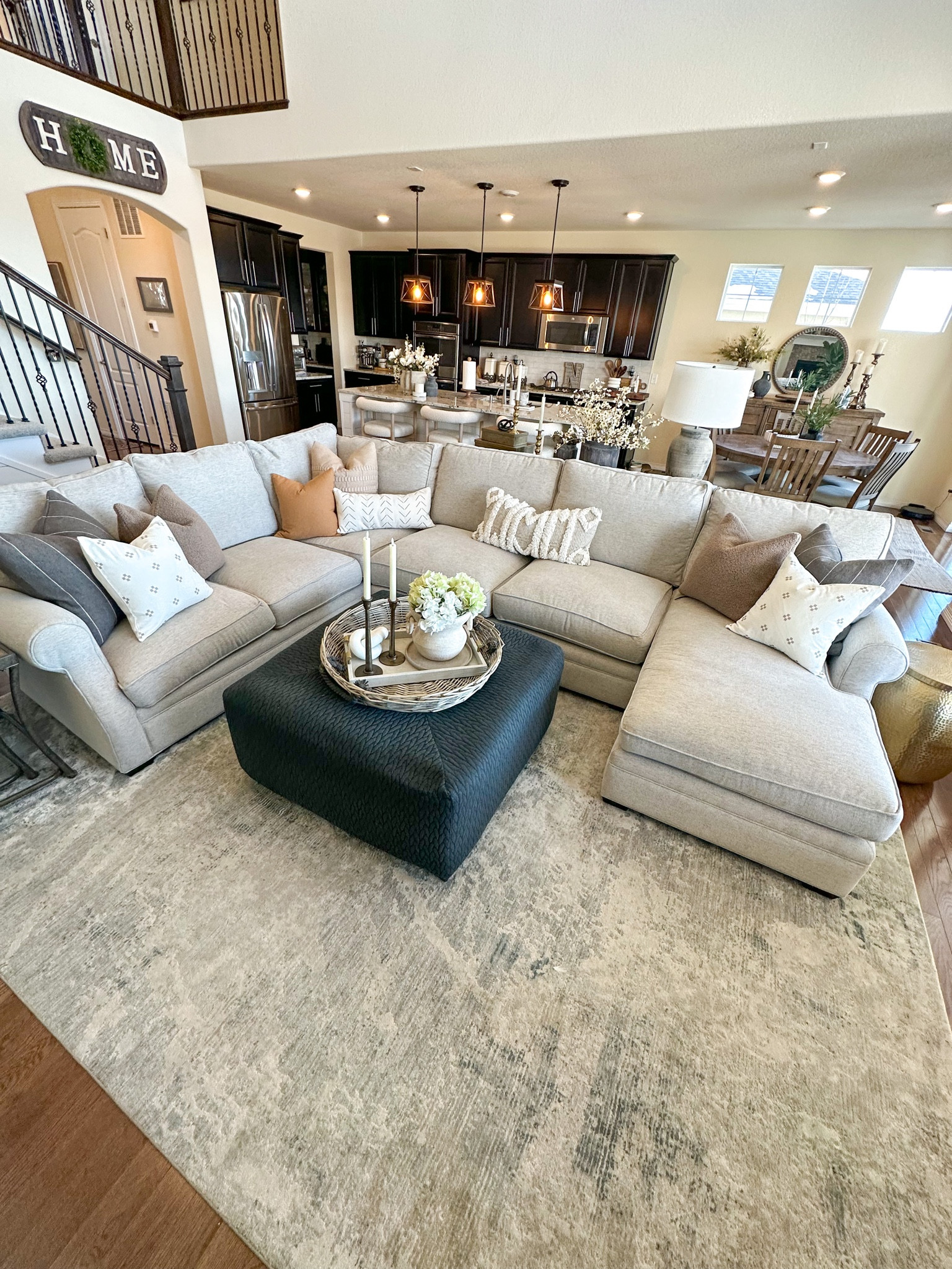 Shop this look

#LTKFind #LTKhome