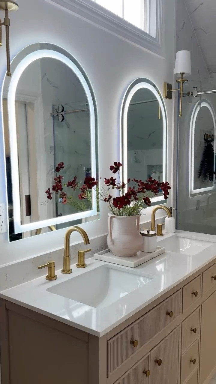 The most aesthetic and functional LED mirror for that perfect morning glow🪞 


#bathroomdesign #masterbathroom #ledmirror

#LTKHome #LTKVideo #LTKStyleTip