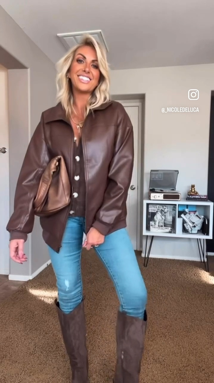The perfect Sunday dinner outfit! 🤎

#LTKStyleTip #LTKOver40