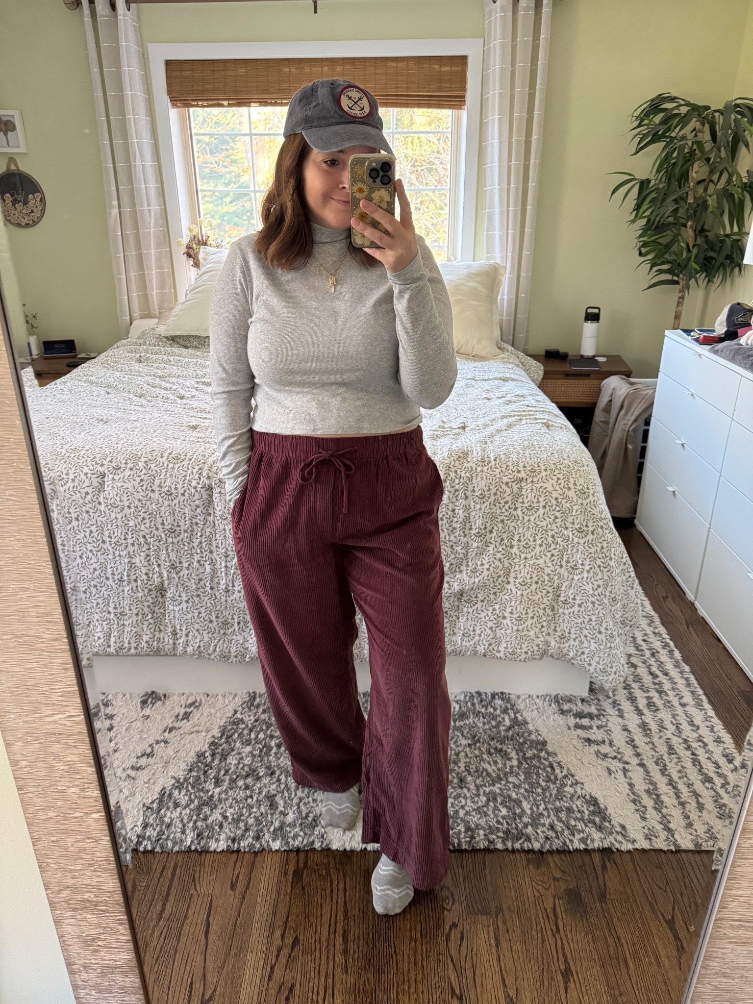 These corduroy ribbed pants are a great alternative between jeans and soft pants! They’re flowy, have a stretchy waistband and are true to size from American eagle 

#LTKSeasonal #LTKMidsize #LTKootd