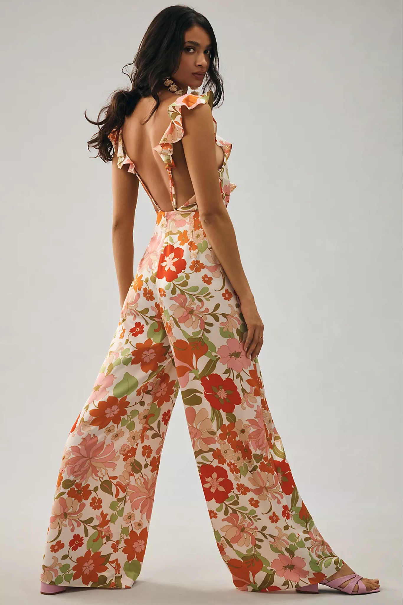 Floral jumpsuit

#LTKSeasonal #LTKFestival #LTKstyletip