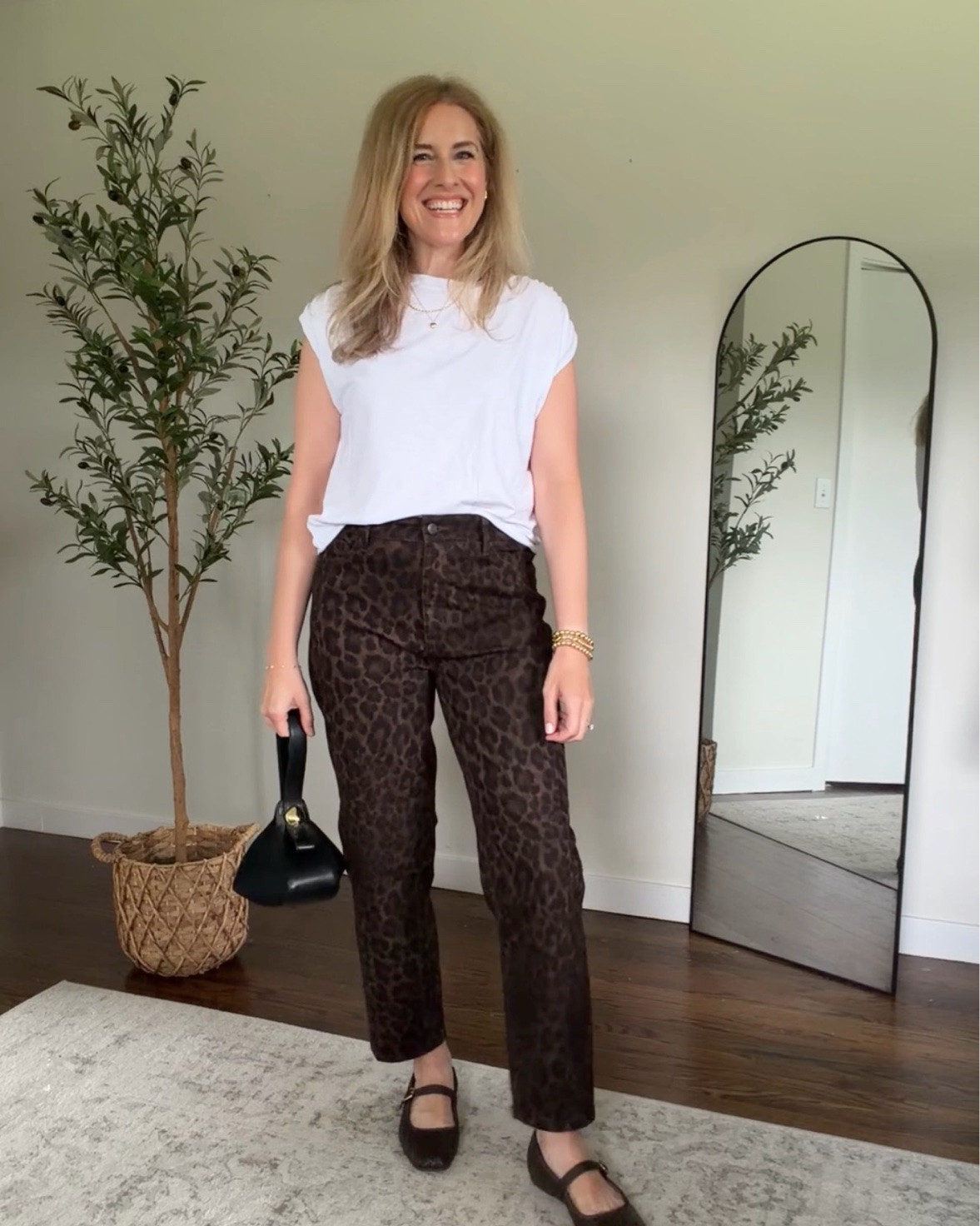 Grab these $25 leopard print barrel jeans, love the dark colors and the updated fit. True to size, I’m a 6. And this tee is so surprisingly cute, it’s thin but I love the sleeves. I’m in a small. No need to size up. #walmartfashion

#LTKOver40