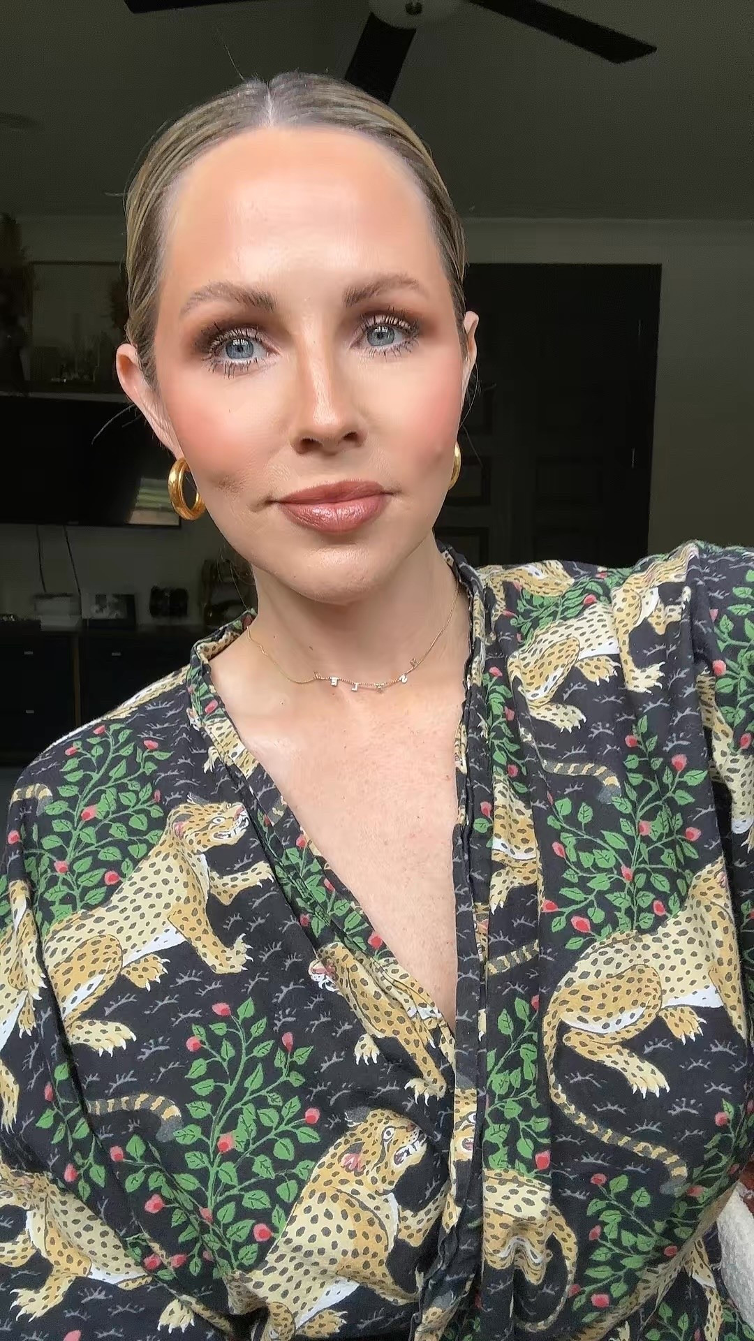 A good splurge is needed every now and then. This robe is where it’s at. It’s so soft and I love the look 🐆🖤 @Printfresh 

#printfresh #comfort #robe #style #splurge

#LTKOver40 #LTKselfcare #LTKBeauty