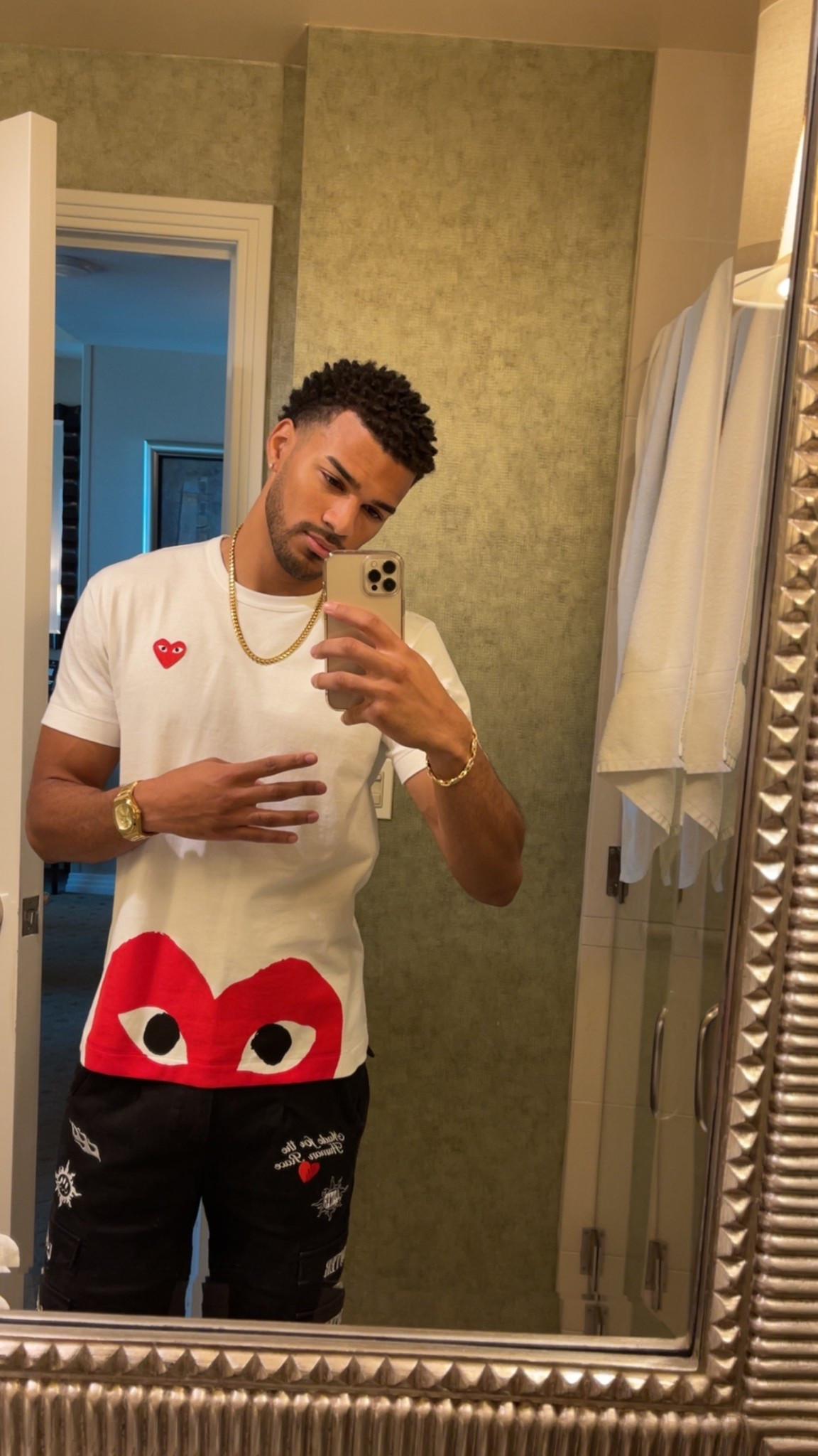 Classic t-shirt and jeans ❤️ 

#LTKParties #LTKStyleTip #LTKMens