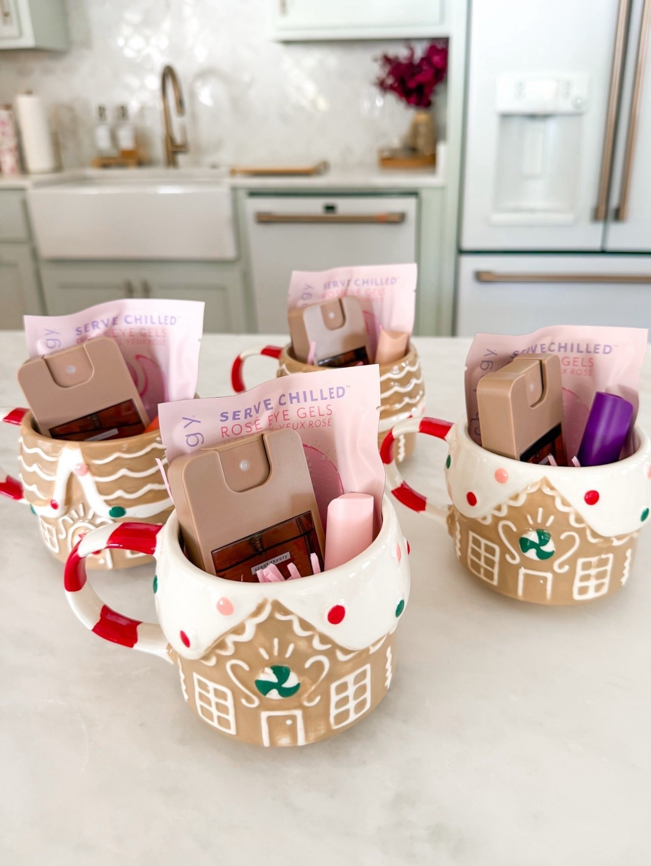 Affordable brr baskets Christmas gift ideas 

These come out to only $10.98 each (as shown) but I linked some extra basket filler ideas for you too! 






Coworker gift 
Teacher gift 
Christmas gift basket 
Affordable gift 
Gifts for her 
Friends gift 
Christmas mug 
Gingerbread mug 
Neighbor gift 
Secret Santa
Stocking stuffers 
Affordable gift idea 
Walmart finds 

#LTKGiftGuide #LTKHoliday #LTKFindsUnder50

#LTKGiftGuide #LTKFindsUnder50 #LTKHoliday