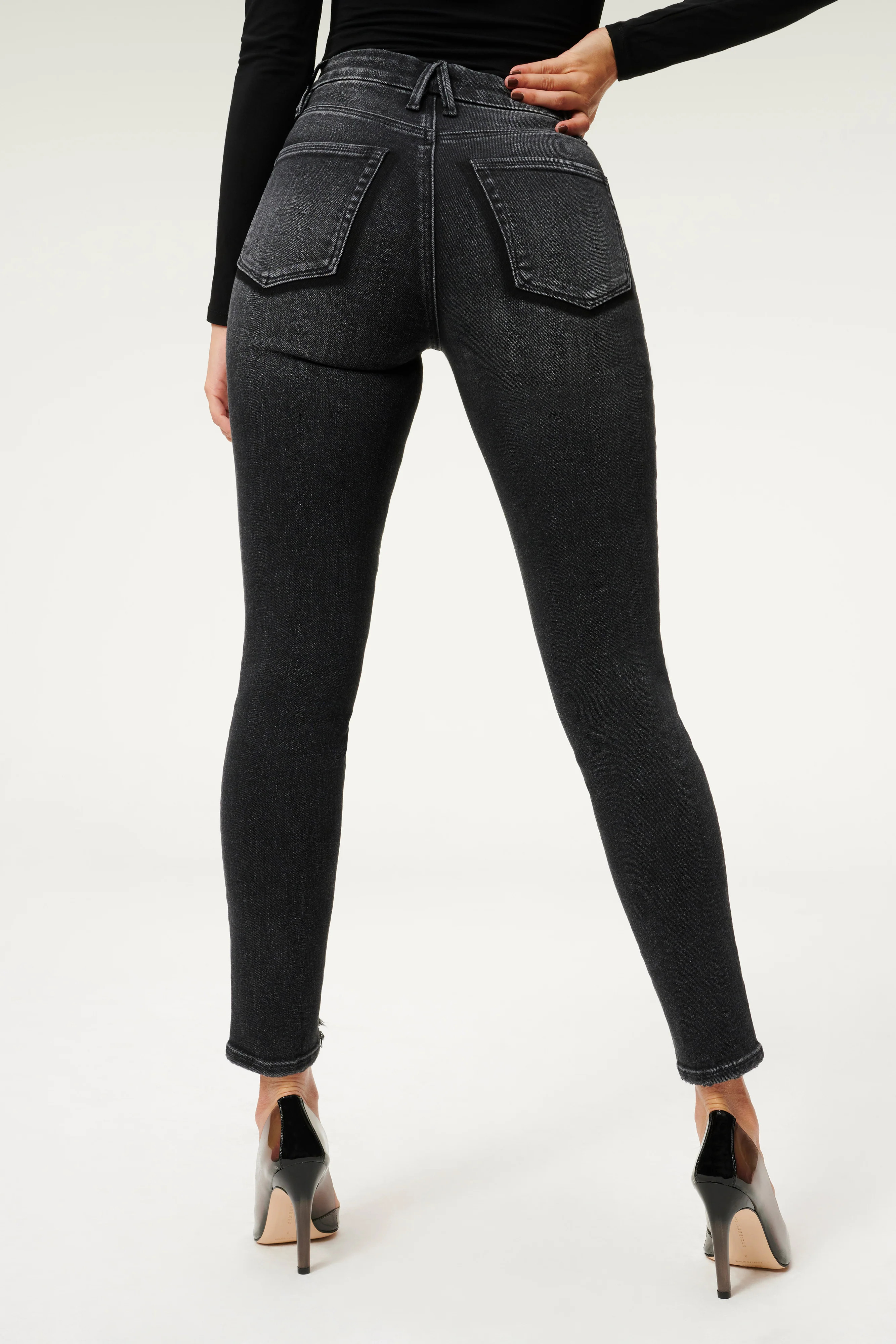 GOOD LEGS JEANS | BLACK160 | Good American