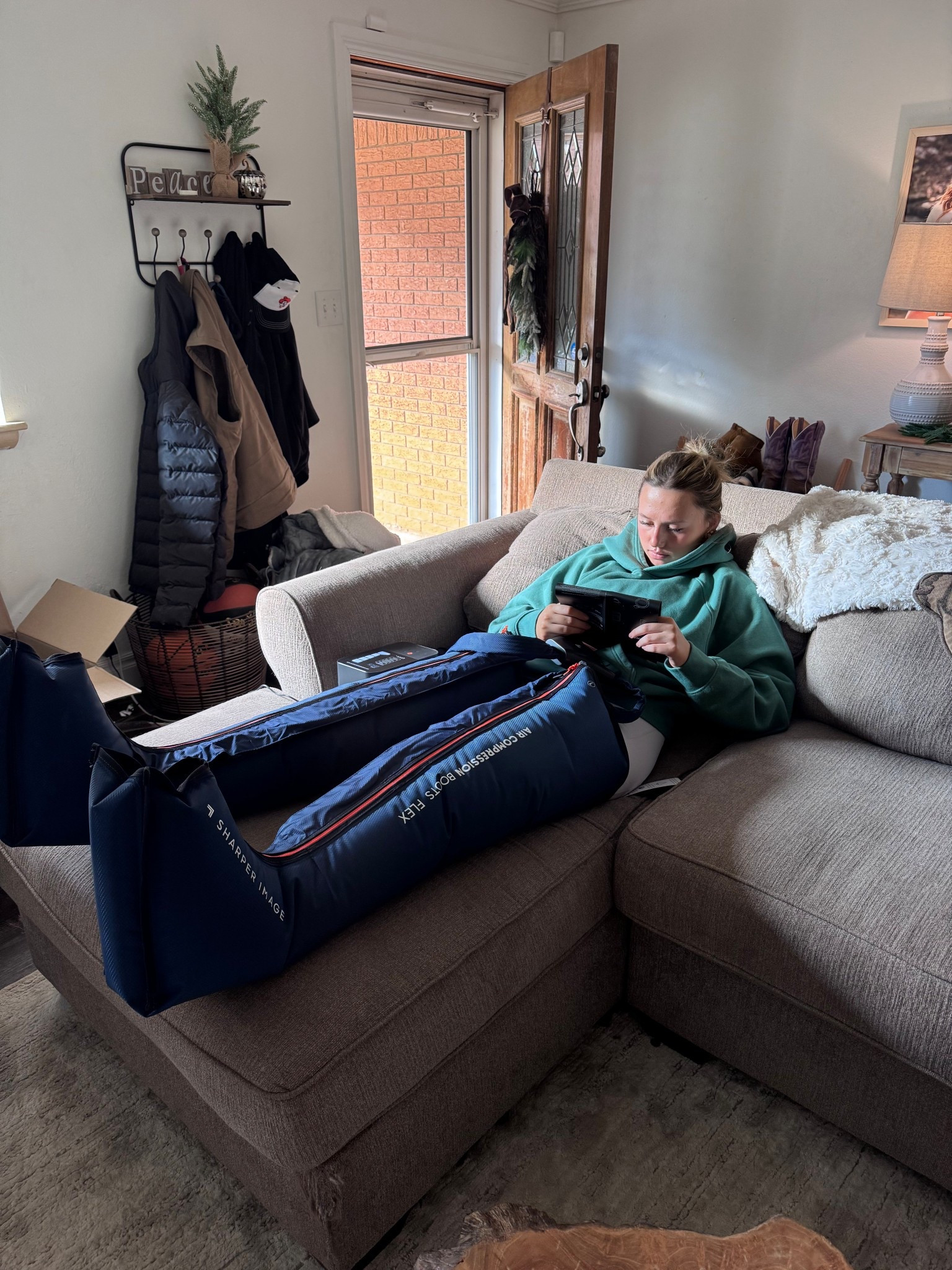 Compression recovery = faster healing, less soreness, better performance. These boots help flush out lactic acid, improve circulation, and keep your athlete feeling fresh for their next game or practice. Small habit… BIG difference 🙌🔥 #fitness #recovery #

#LTKActive #LTKGiftGuide #LTKHoliday