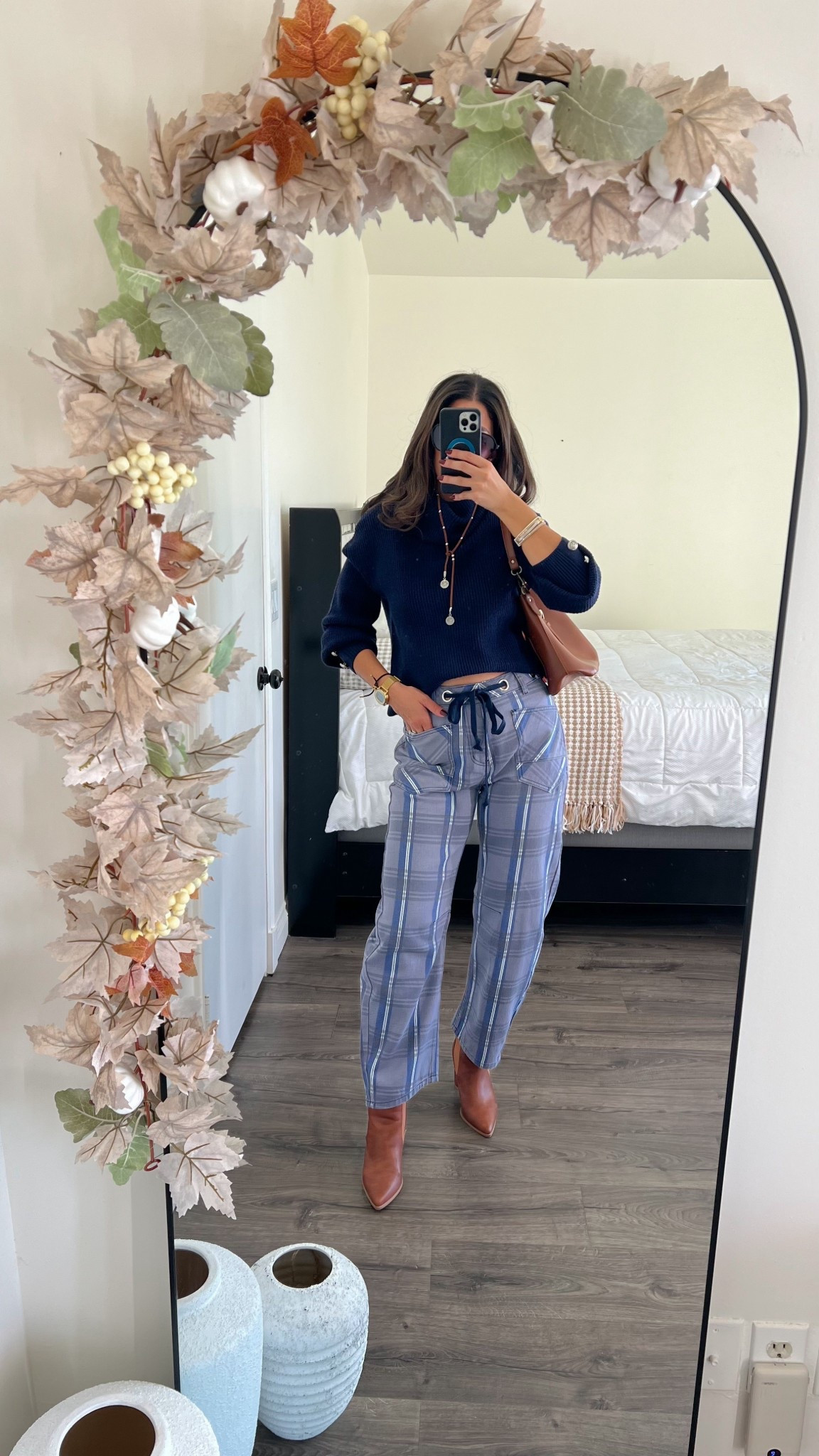 I love these plaid pants. Wearing size 6. 

#LTKStyleTip #LTKFindsUnder50 #LTKSeasonal