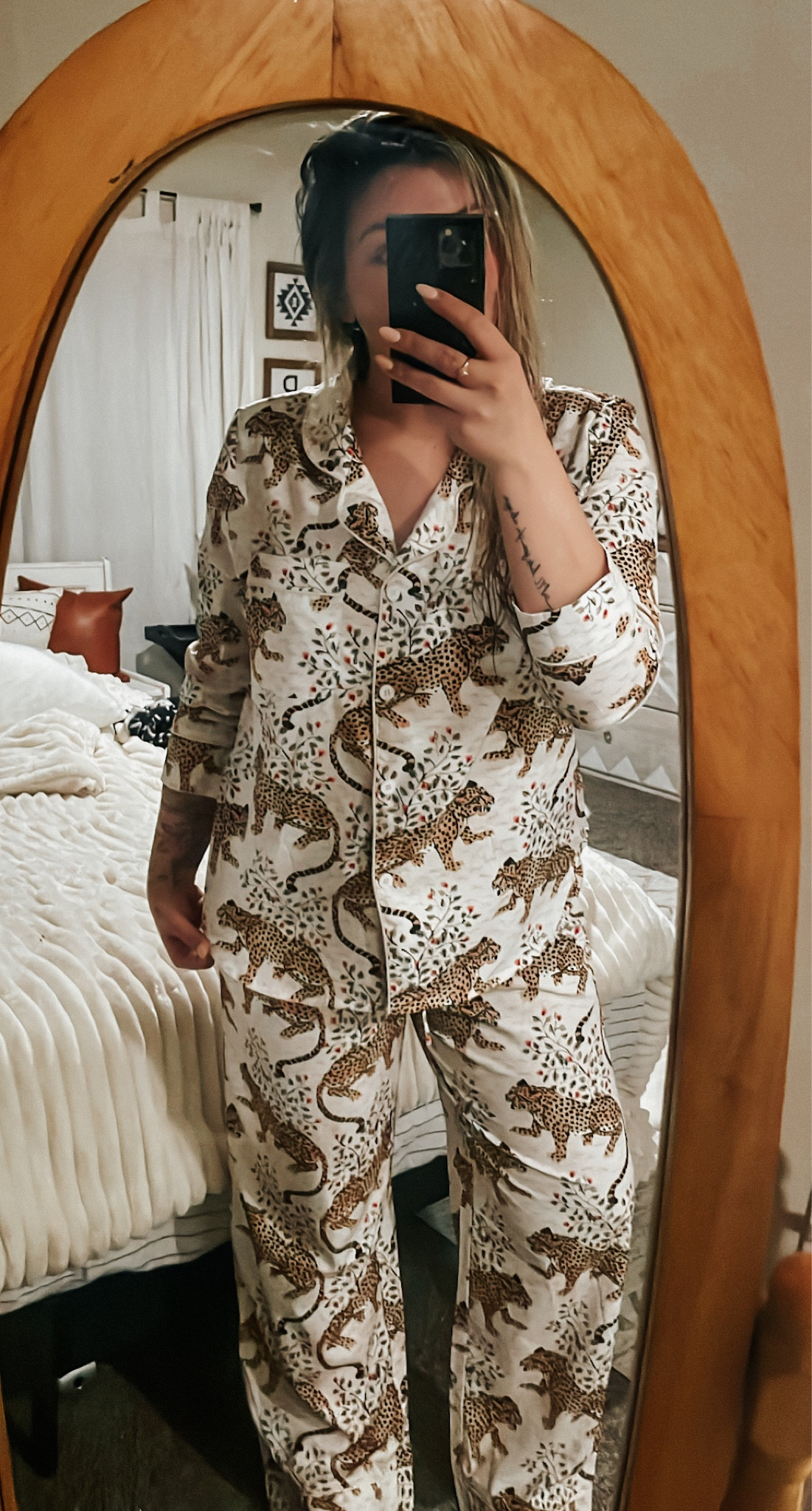 Leopard & Floral Pajama Set ✨ 

Why settle for leopard print when you can have the whole leopard? Too fun not to get these! 

#LTKmidsize #LTKstyletip #LTKfindsunder50