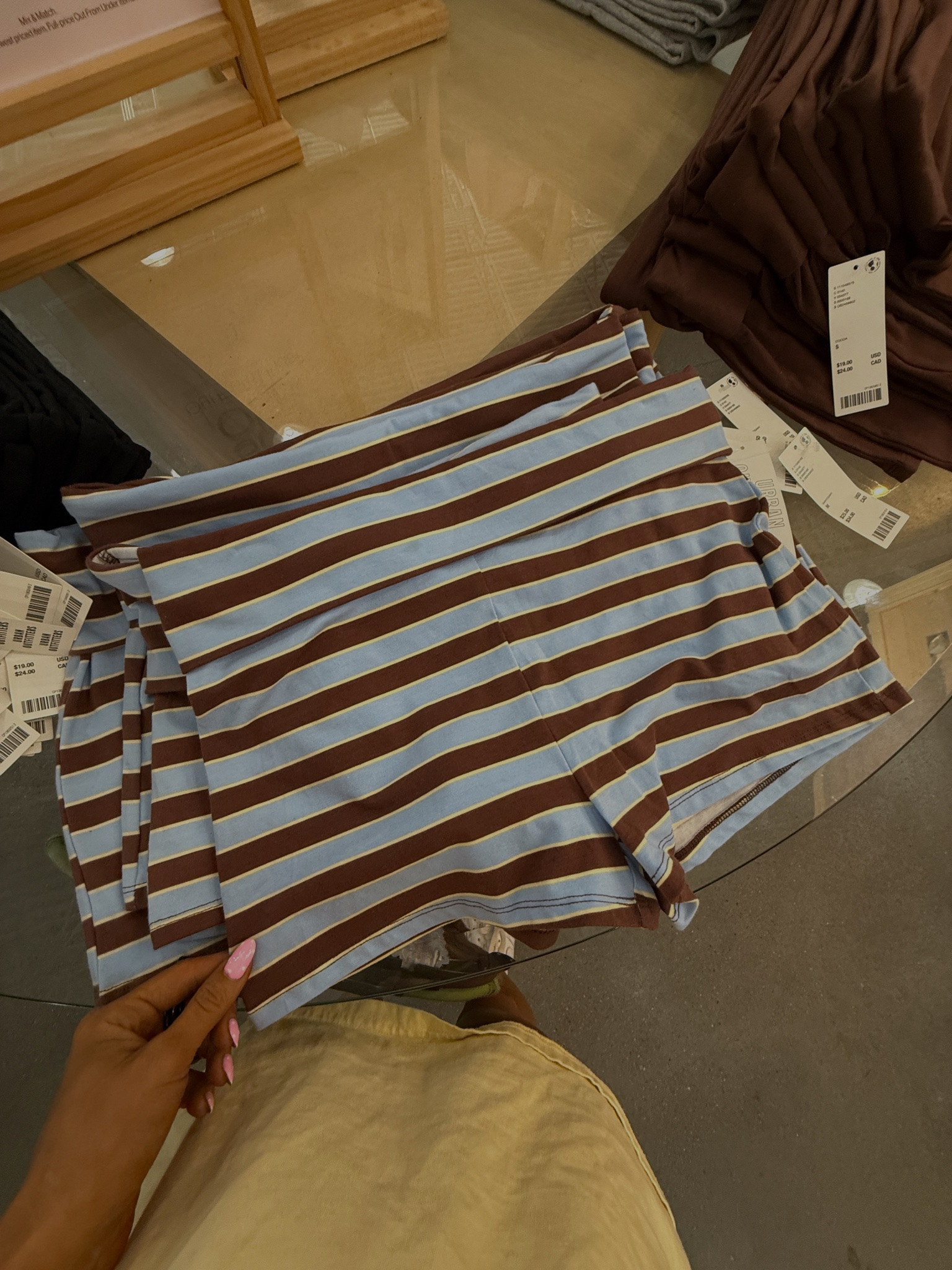 Fold over shorts 🧸