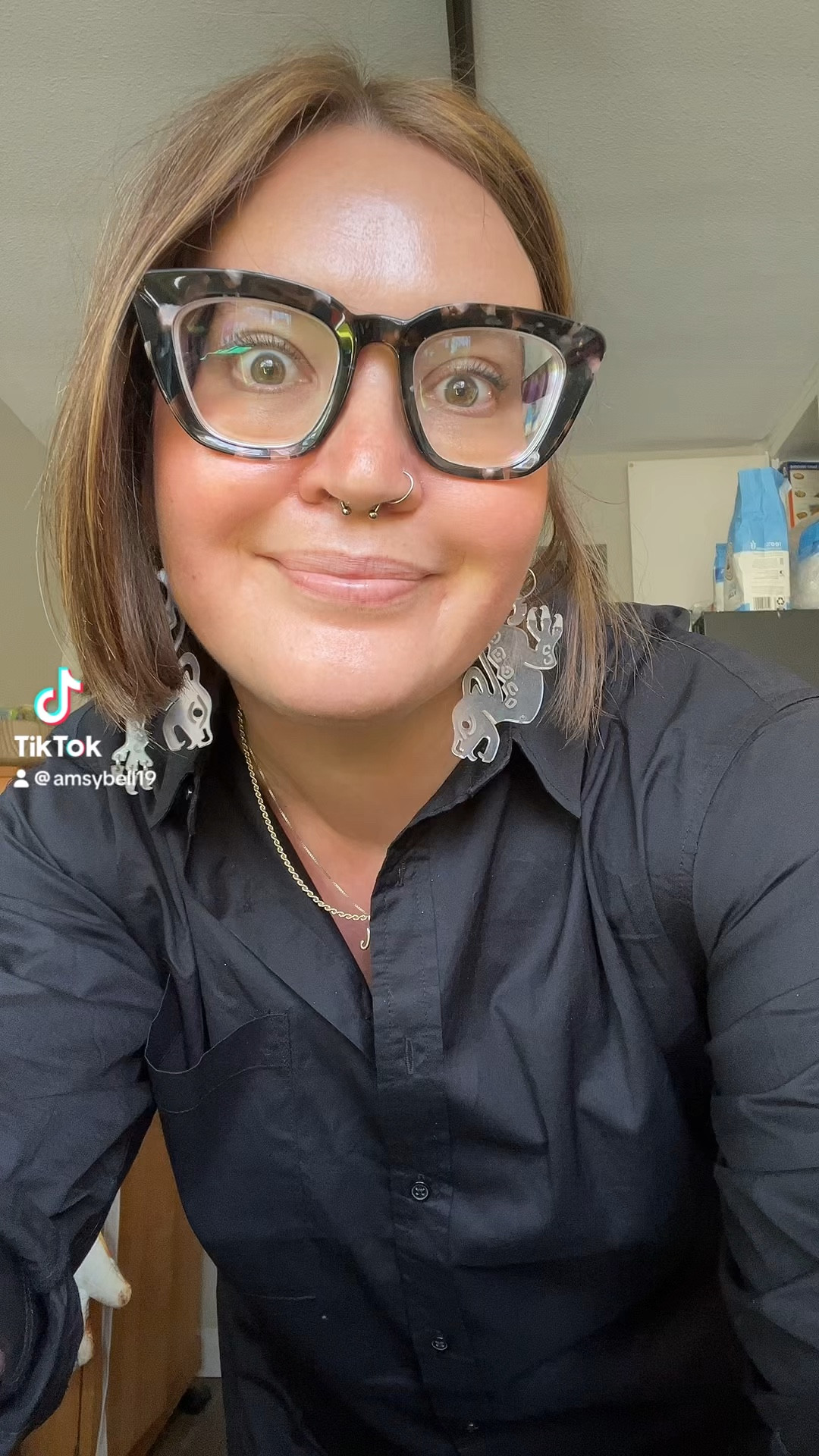 Art gallery owner for the day. 

#LTKMidsize #LTKWorkwear #LTKPlusSize