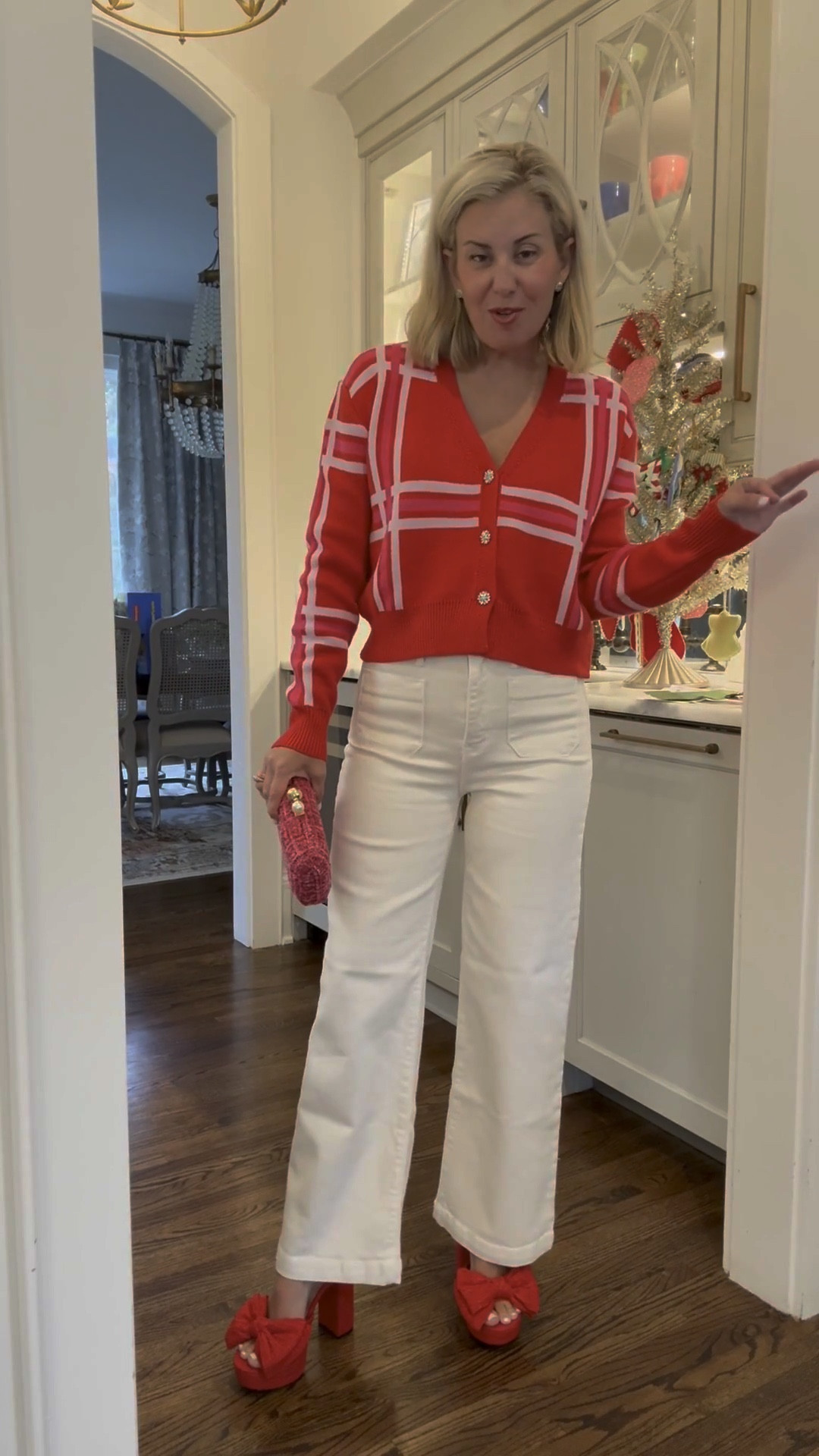 Natasha x Avara have done it again! Loving this whole collection and you will to… it’s perfect for the holidays and well beyond!

Sizing:
Shoes 8
Cardigan xs
25 jeans 

Use code mixandmatch15 to save on your 1st order!


#LTKParties #LTKHoliday #LTKFindsUnder100

#LTKParties #LTKStyleTip #LTKHoliday