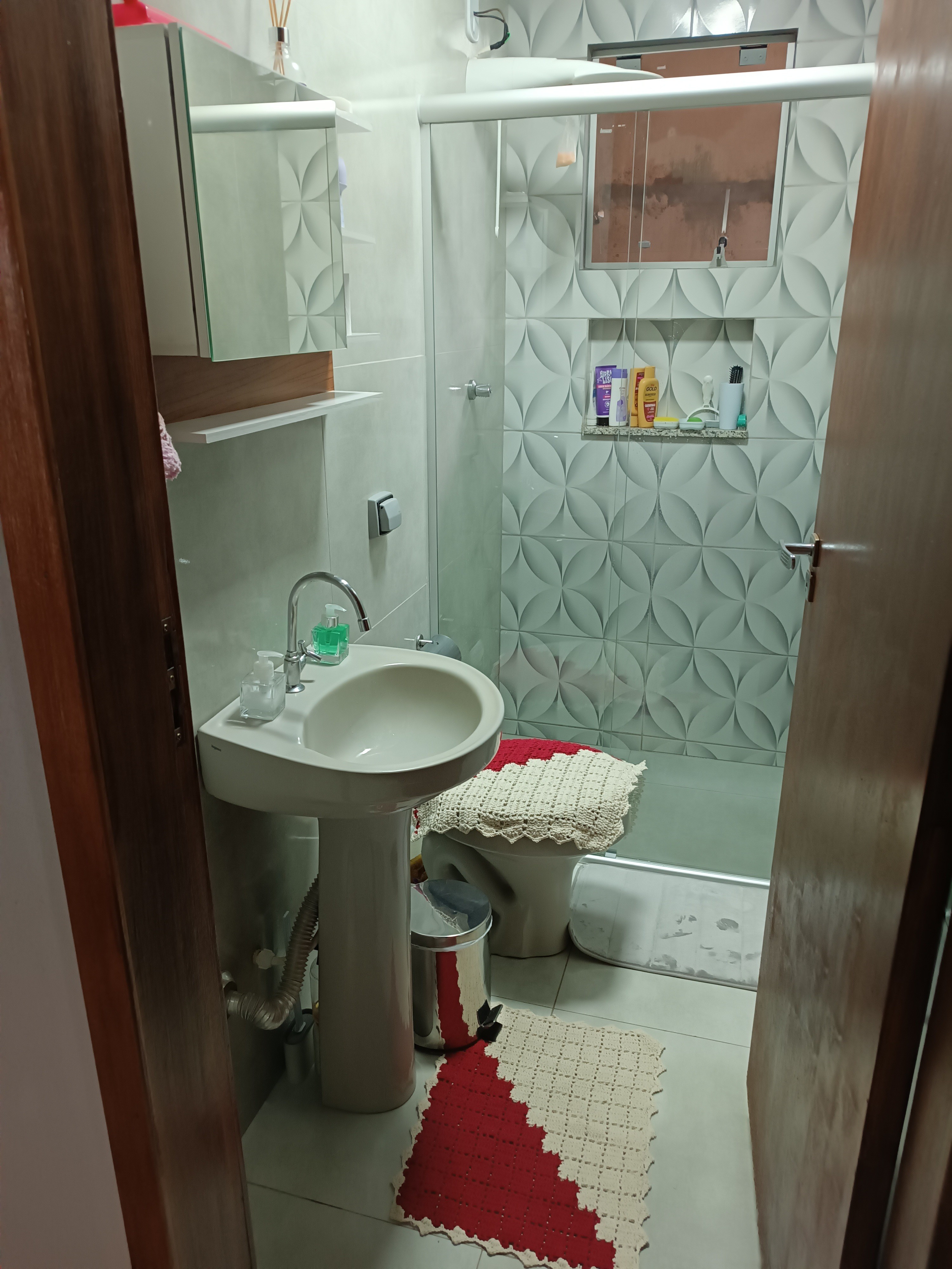 Às vezes precisamos olhar para os detalhes.#lixeira #tapeteabsorvente #kitlavabo #armarioespelheira

#LTKbrasil #LTKhome #LTKpromo