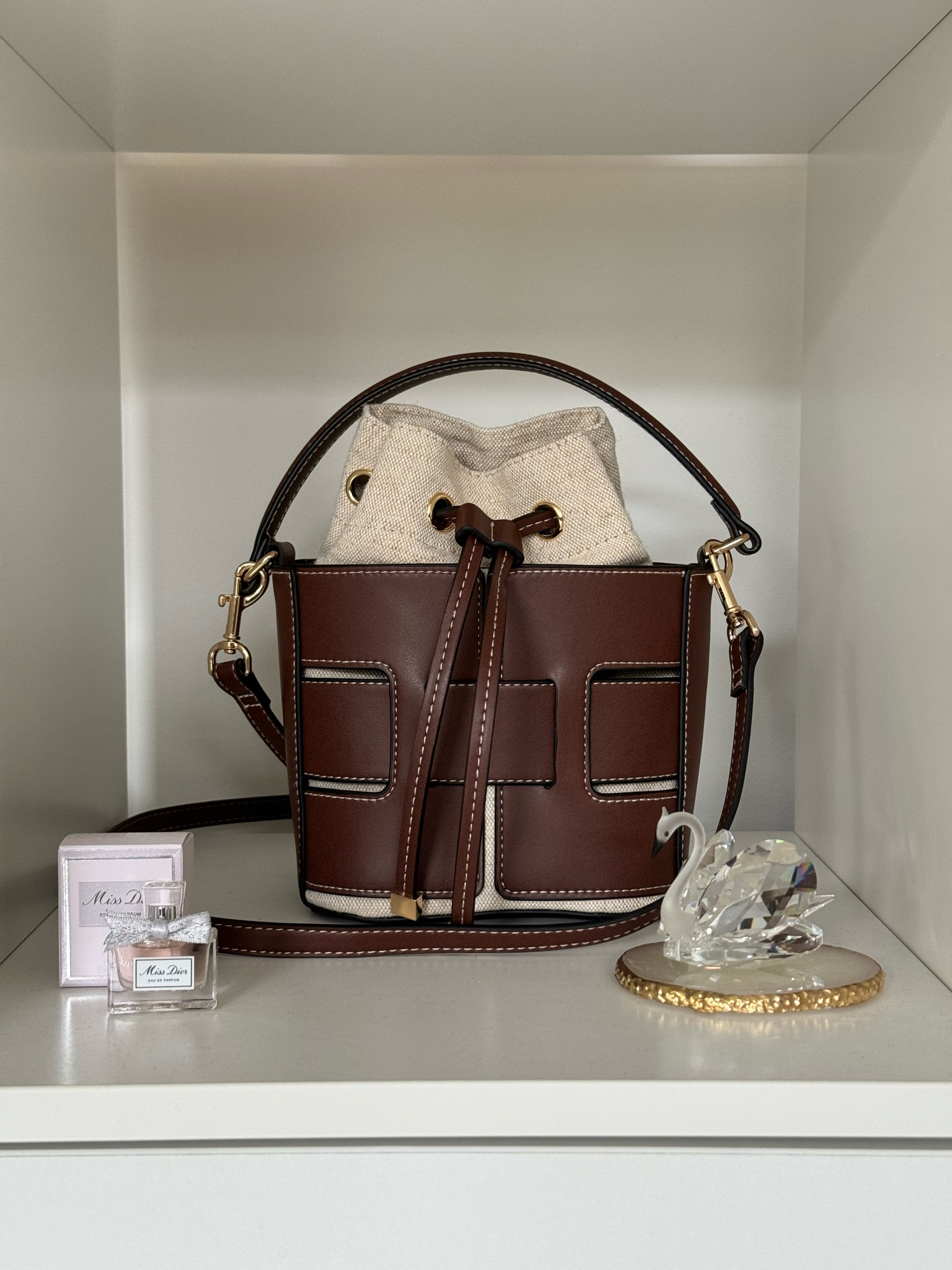 Newest addition in my bag collection 😍 This bag costs 26 euro but it gives a way more expensive vibe! It’s absolutely fabulous and perfect for summer 😍

#LTKnederlands #LTKeurope #LTKbag