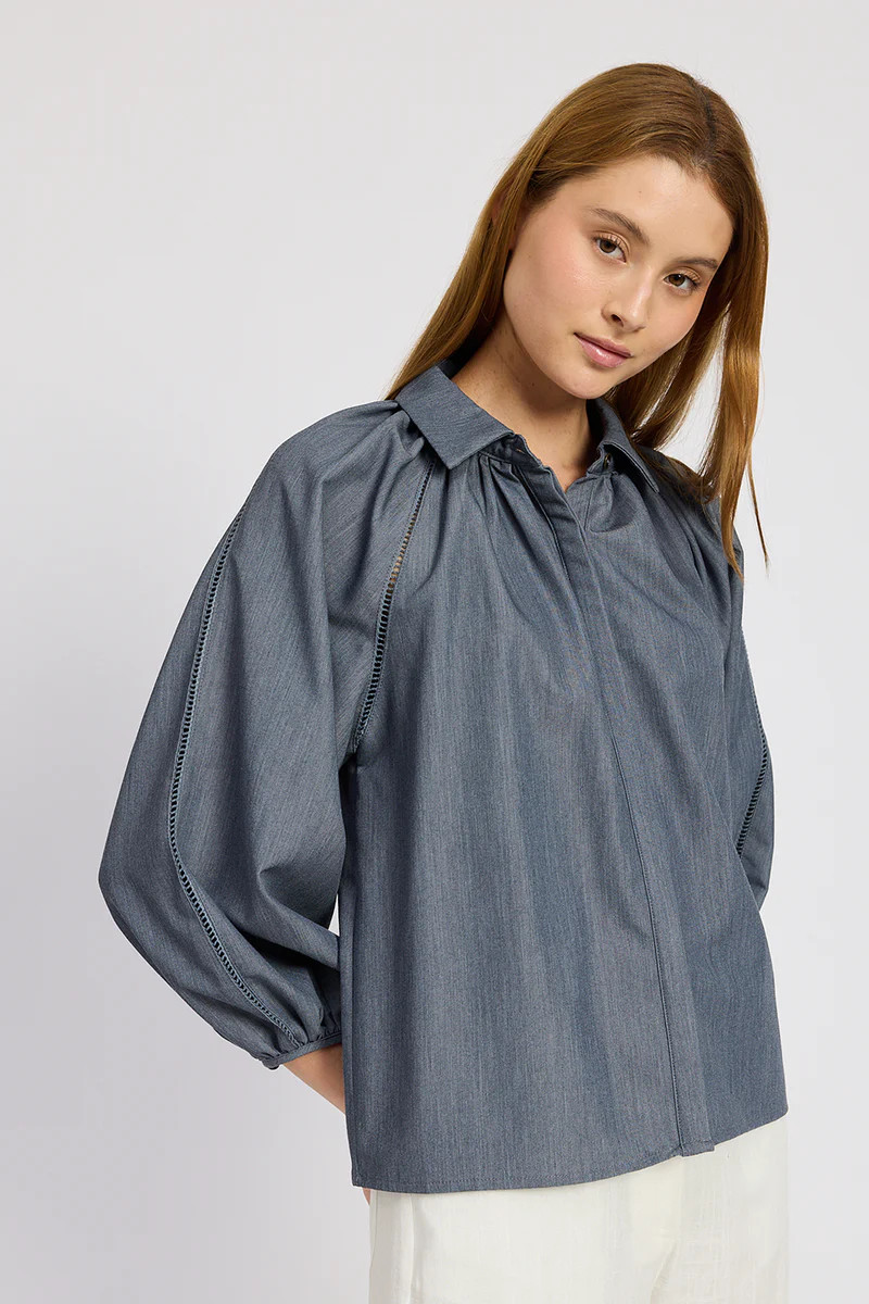 Angeline Top | En Saison