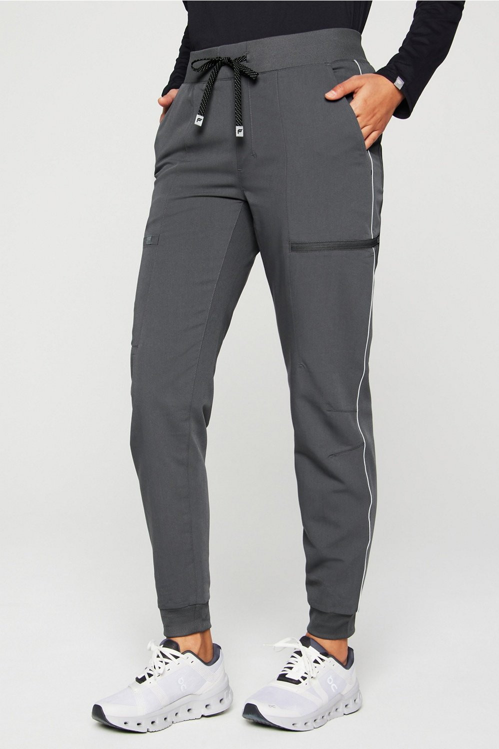 On-Call Scrub Jogger (Reflective) | Fabletics