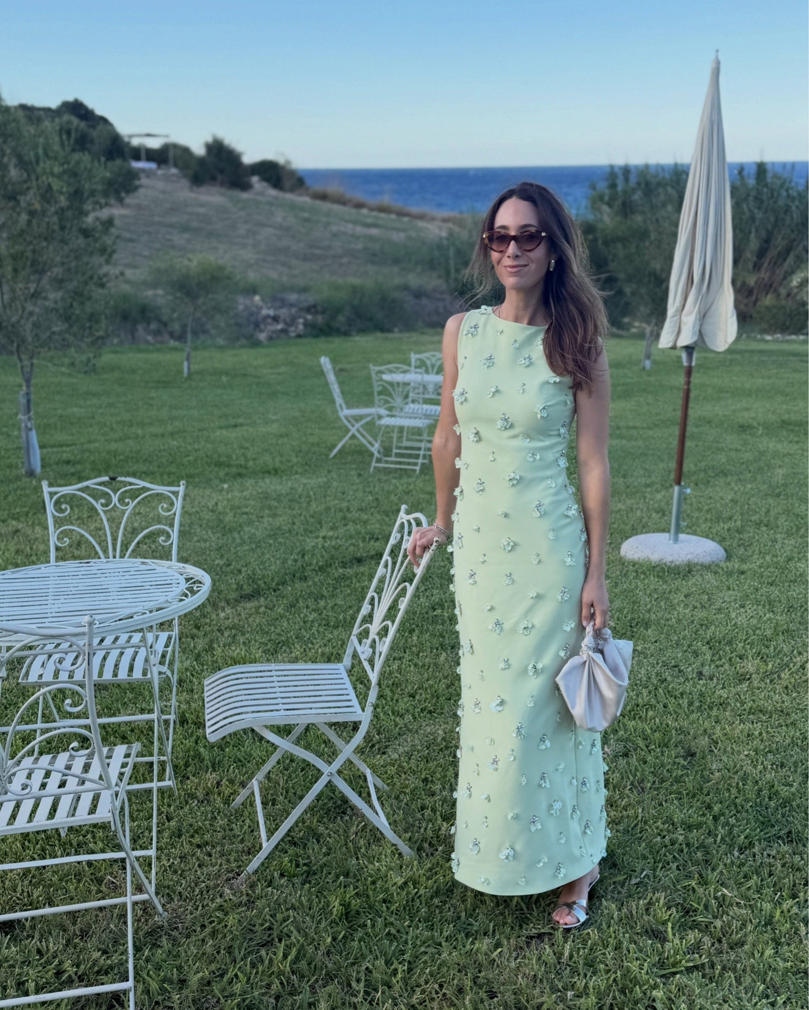 WHAT A WEEKEND!

15 wedding guest dresses later, this is the one that made it to Sicily.

Such a special night celebrating two wonderful people. My note for all future brides: dessert and cake should always be served with an espresso martini.