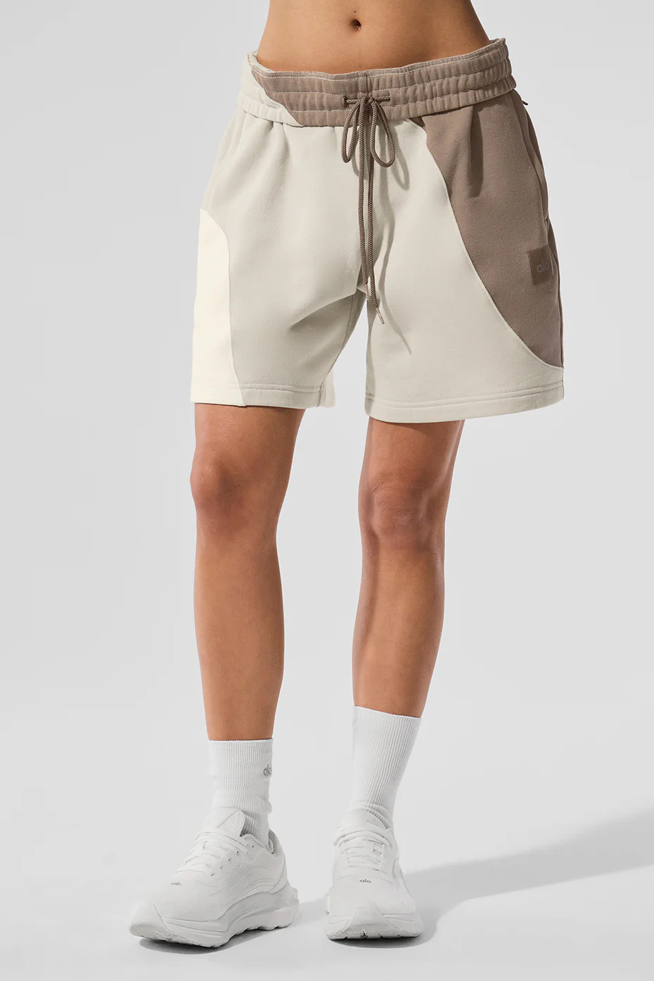 Alo Yoga� | 7" Make Waves Short in Ivory/Bone/Gravel White, Size: XL WOMEN/L MEN | Alo Yoga (US)