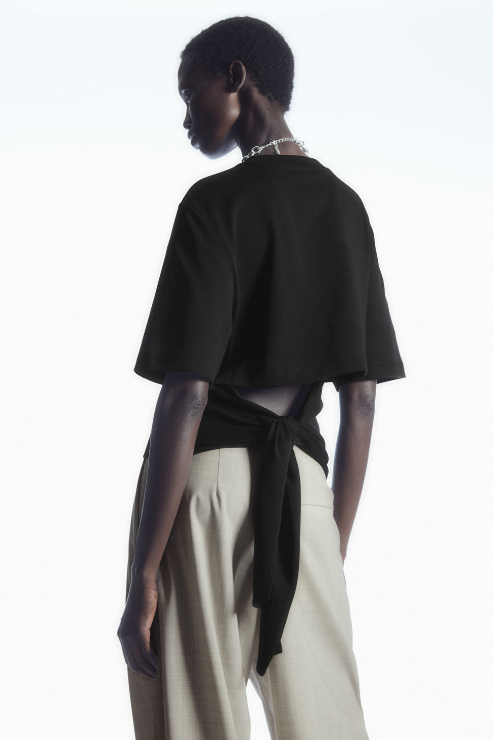 THE BOW BACK T-SHIRT | COS (EU)