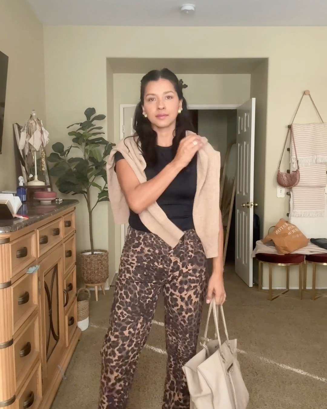 Bold prints in a casual way.

#LTKgrwm #LTKootd #LTKWorkwear