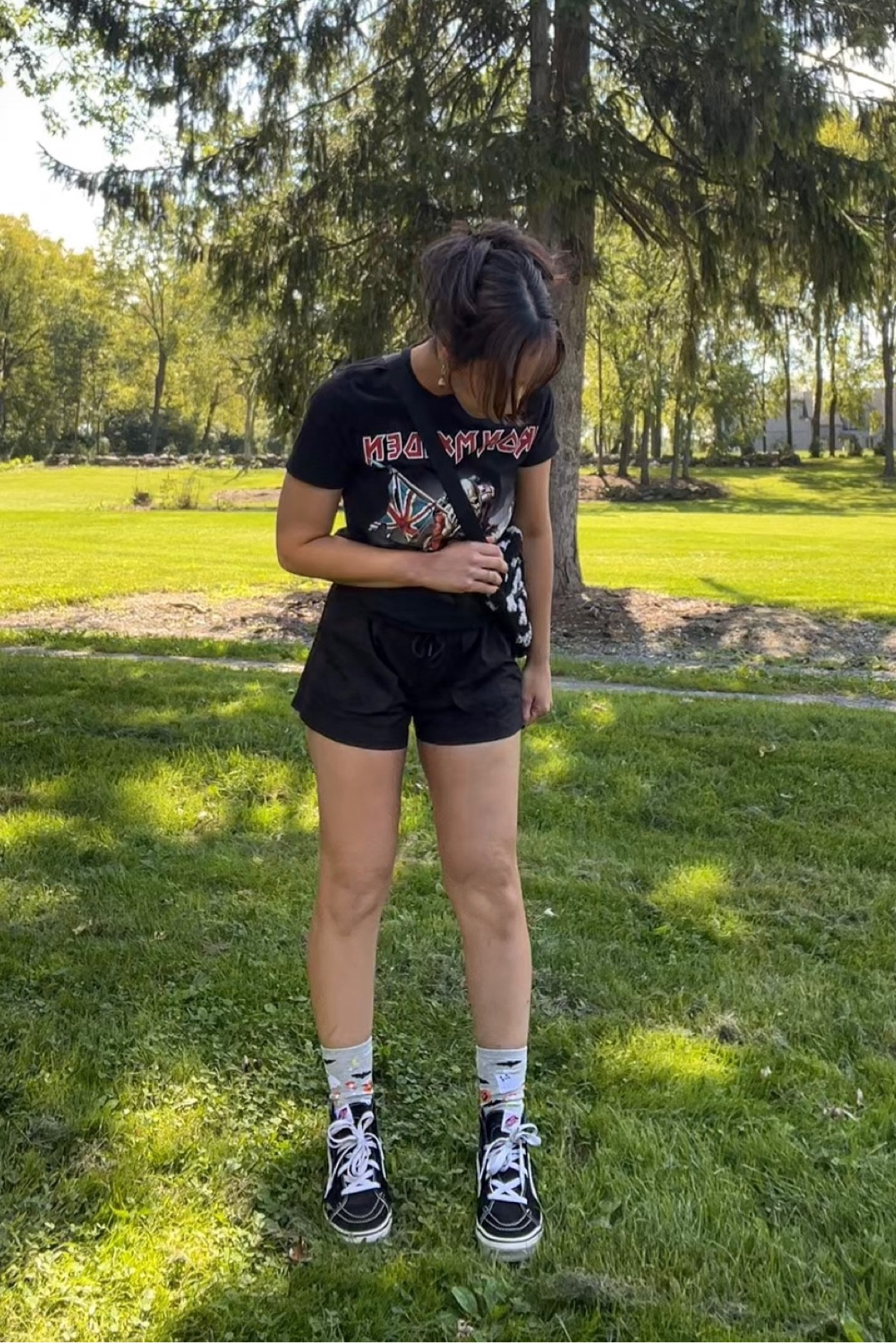 Warm soft grunge alt summer to fall transitional outfit. 🦇🍂✨


black shorts Band tshirt outfit Band tee Hi-top vans crew socks Alt latina Warm weather all black outfit inspo Summer to fall all black soft grunge All black warm outfit Spooky socks outfit Cowboy copper latina claw clip hairstyle Mushroom dangle earrings Layered haircut Face framing bangs with claw clip Over shoulder bag Baggu

#LTKstyletip