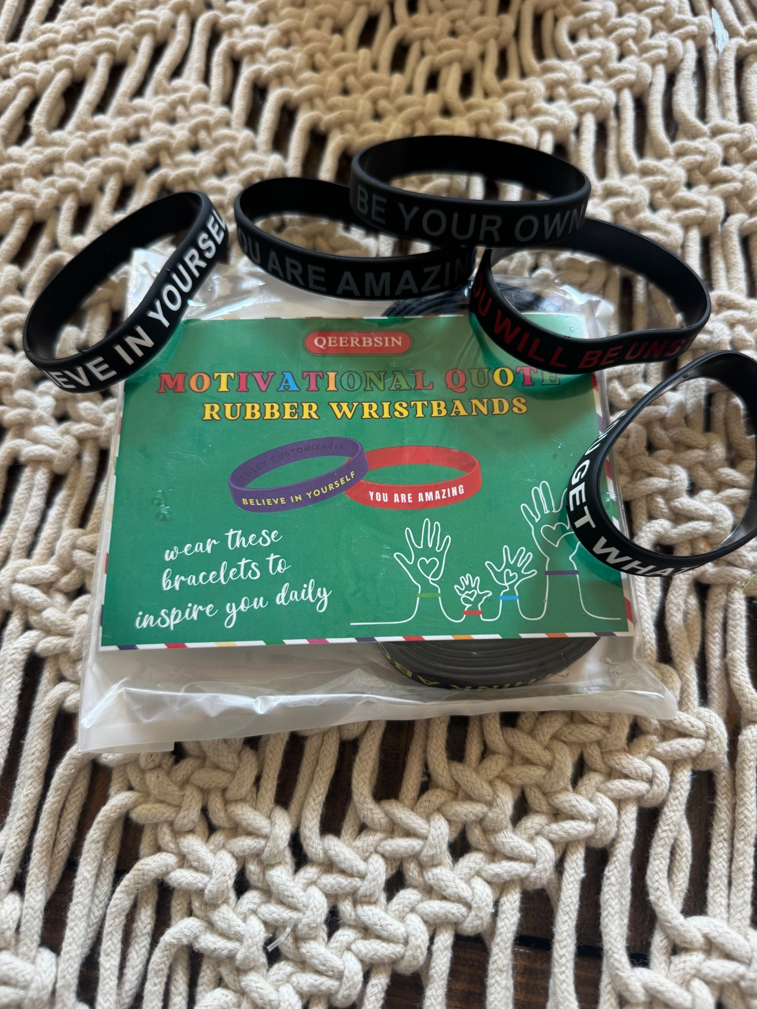 How fun are these motivational rubber wristbands?! They are perfect for the start of the school year for the kiddos! My kids love them, and it’s such a great price for a pack of 20! The little sayings are fantastic! 
#amazonkidfinds #inspirationalbracelets #inspirationalquotes #wristbandsforkids #motivationalbracelets 
