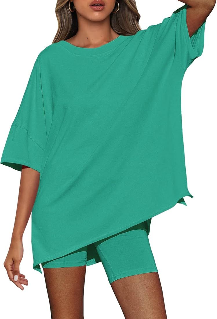 Nirovien Women's 2 Piece Outfits Matching Workout Sets Oversized Reversible T Shirt and Biker Sho... | Amazon (US)