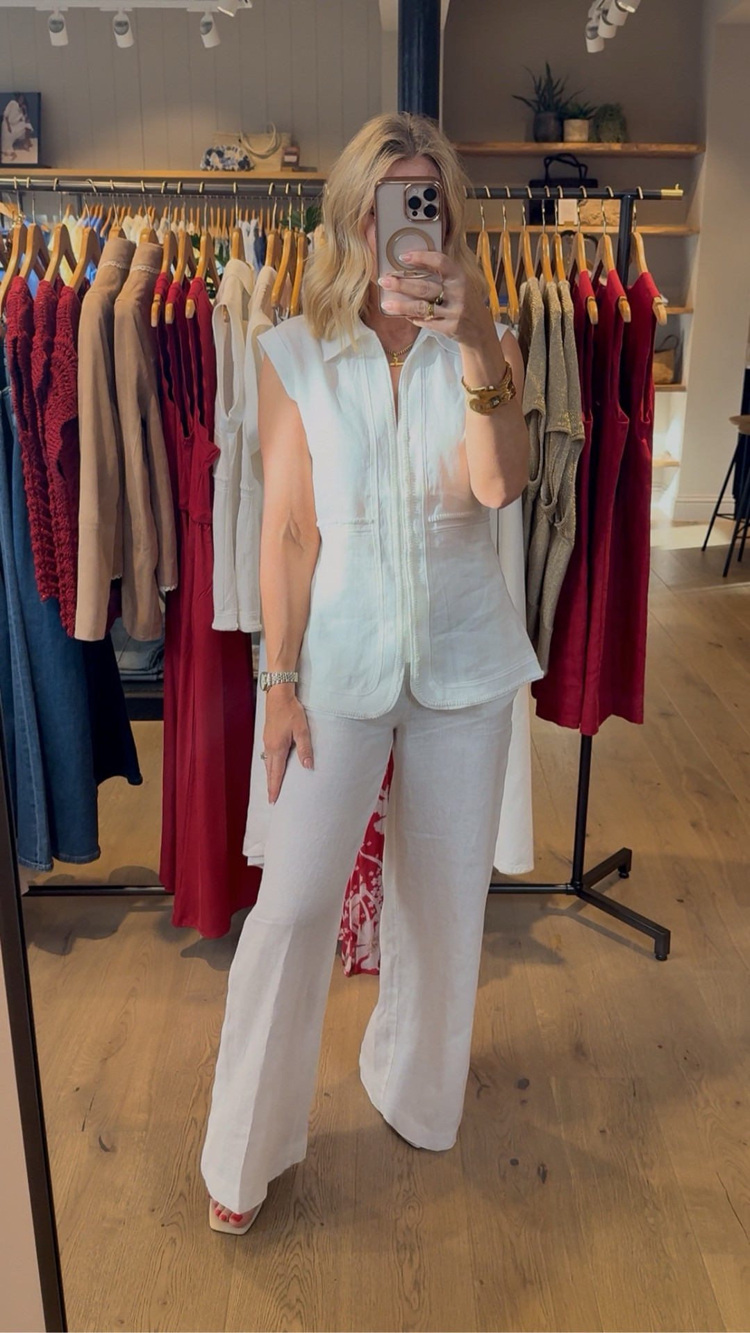 This is the kind of co-ord to look for in summer… a co-ord that does the work for you. 
You can see how the top shapes the body. Out at the shoulders, in at the waist and out at the hips which naturally recreating that hourglass shape. 
So it doesn’t matter what’s going on underneath, the shape of the top does the balancing for you. 
Because styling isn’t about highlighting certain areas or hiding others it’s about creating balance, whatever your size.

#LTKover50style #LTKspring #LTKuk