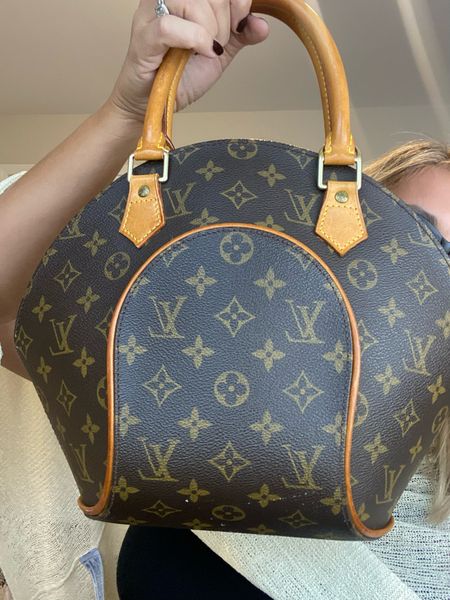 Louis Vuitton Ellipse PM vintage 

#LTKstyletip #LTKFind #LTKitbag