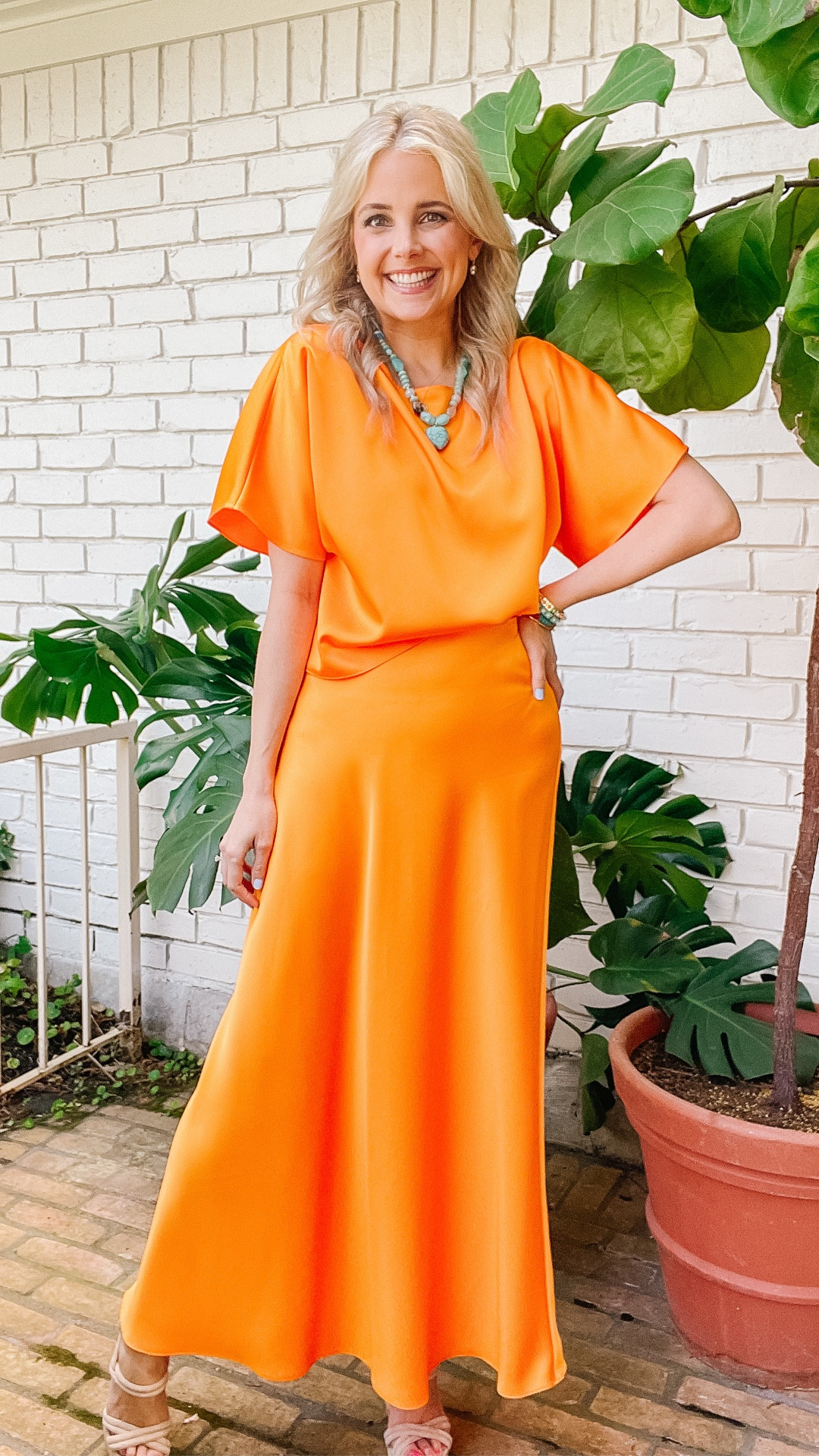 Stunning silk set! Runs tts and also available in butter yellow. 
Made for summer vacay 


Spring outfit
Tangerine 
Summer outfit
Vacation outfit 

#LTKPetite #LTKSeasonal #LTKMidsize