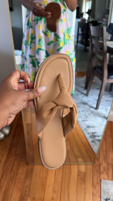 This sandal feels like walking on clouds! It is soo comfy and true to size! Best part is the price.


#LTKTravel #LTKShoeCrush #LTKVideo
