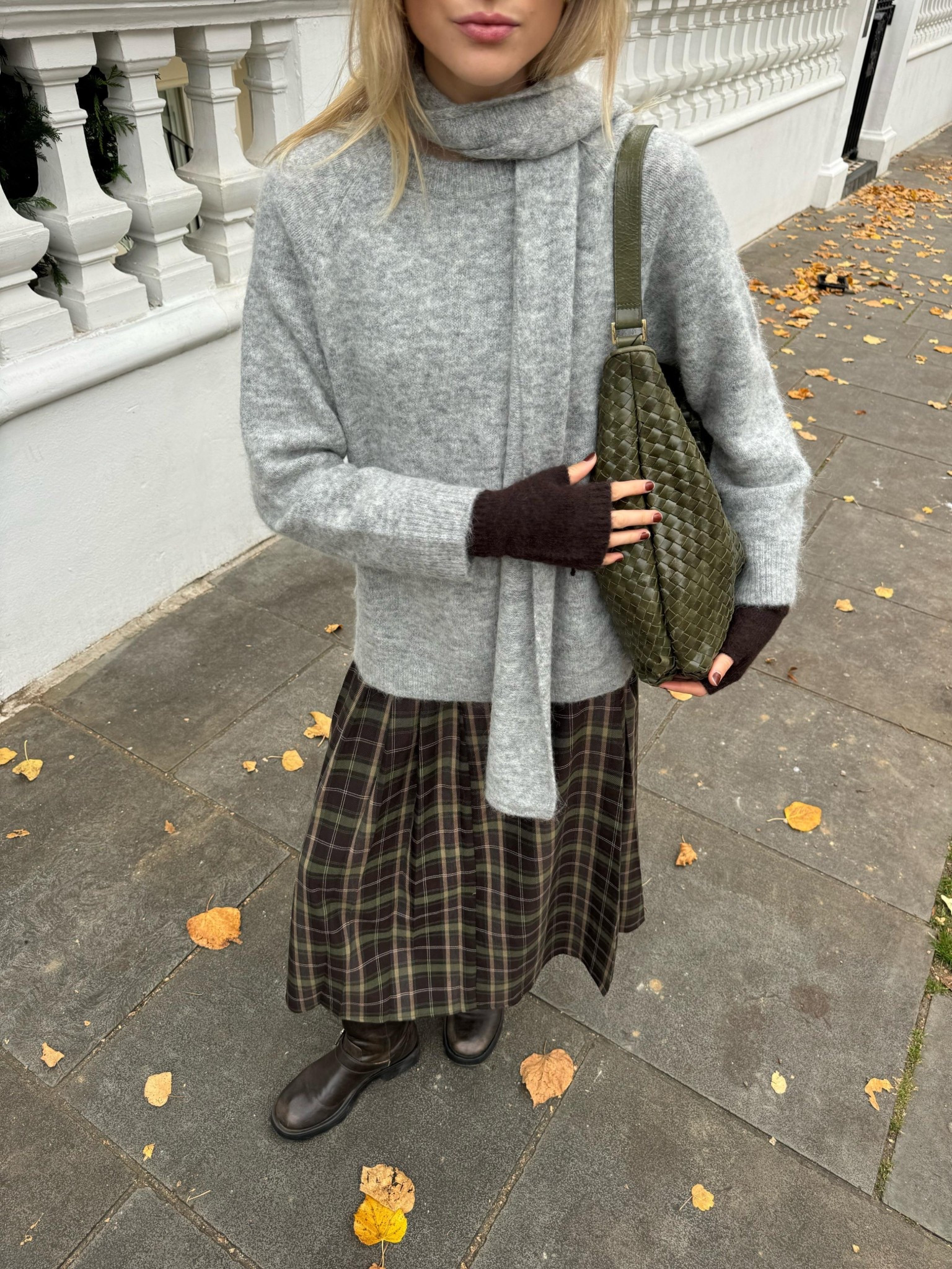 Nobody’s Child outfit 🍂

Scarf, crew neck jumper, check skirt, tartan skirt

#LTKwinter #LTKautumn #LTKuk
