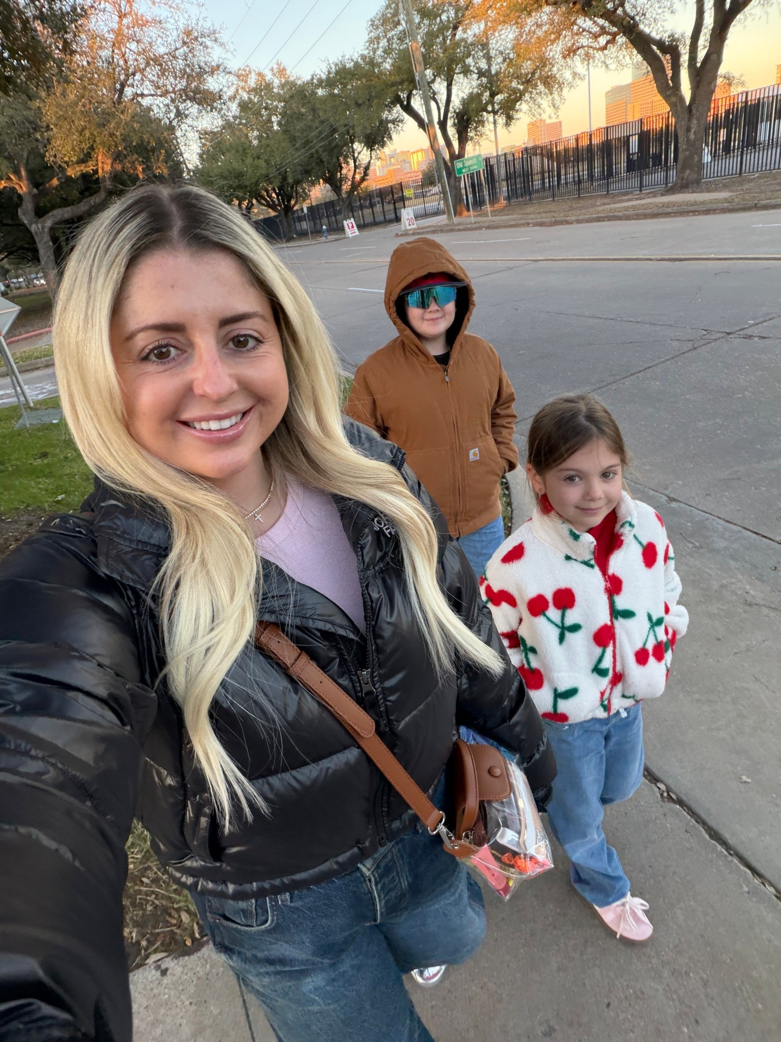 OOTD 
Size small
Jeans 26
Clear stadium approved bag 

#LTKootd